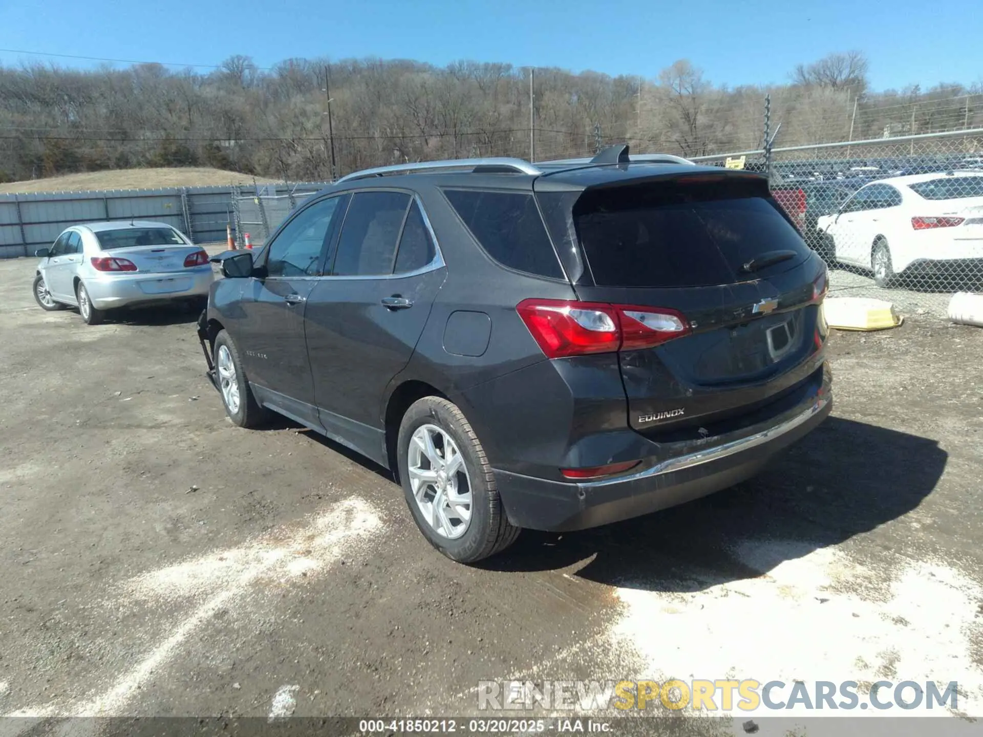 3 Photograph of a damaged car 3GNAXNEVXKS563299 CHEVROLET EQUINOX 2019
