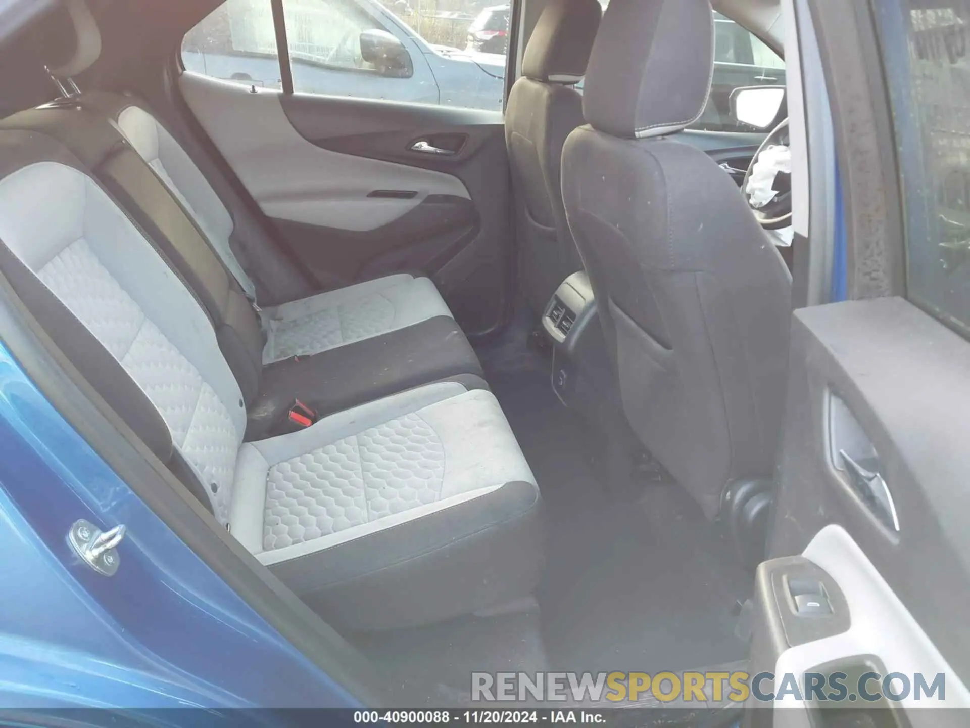 8 Photograph of a damaged car 3GNAXSEV1KS521666 CHEVROLET EQUINOX 2019