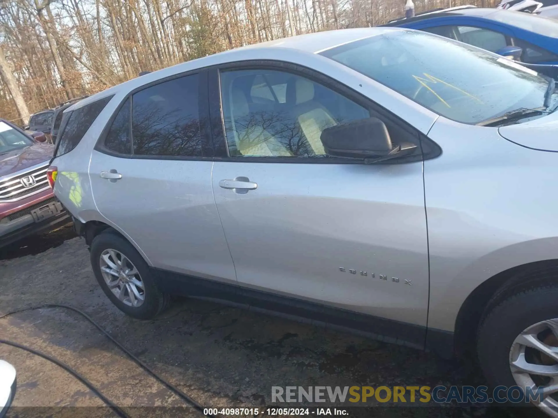 13 Photograph of a damaged car 3GNAXSEV1KS631133 CHEVROLET EQUINOX 2019