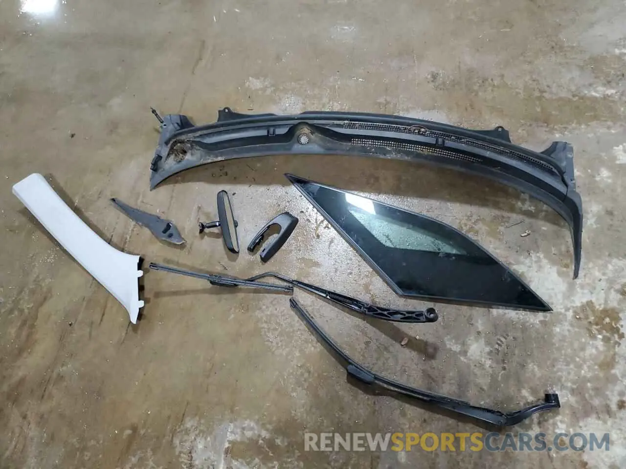 13 Photograph of a damaged car 3GNAXSEV2KS634929 CHEVROLET EQUINOX 2019