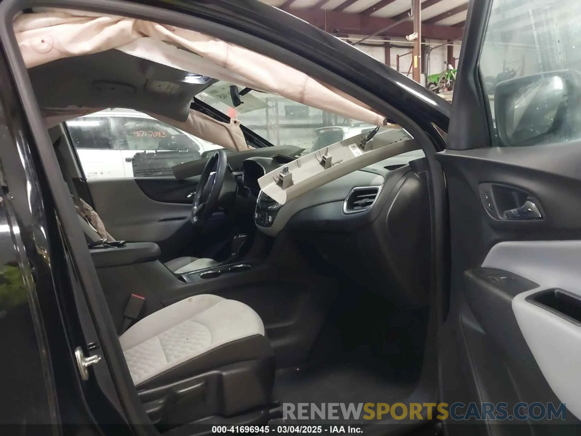 5 Photograph of a damaged car 3GNAXSEV3KL229298 CHEVROLET EQUINOX 2019