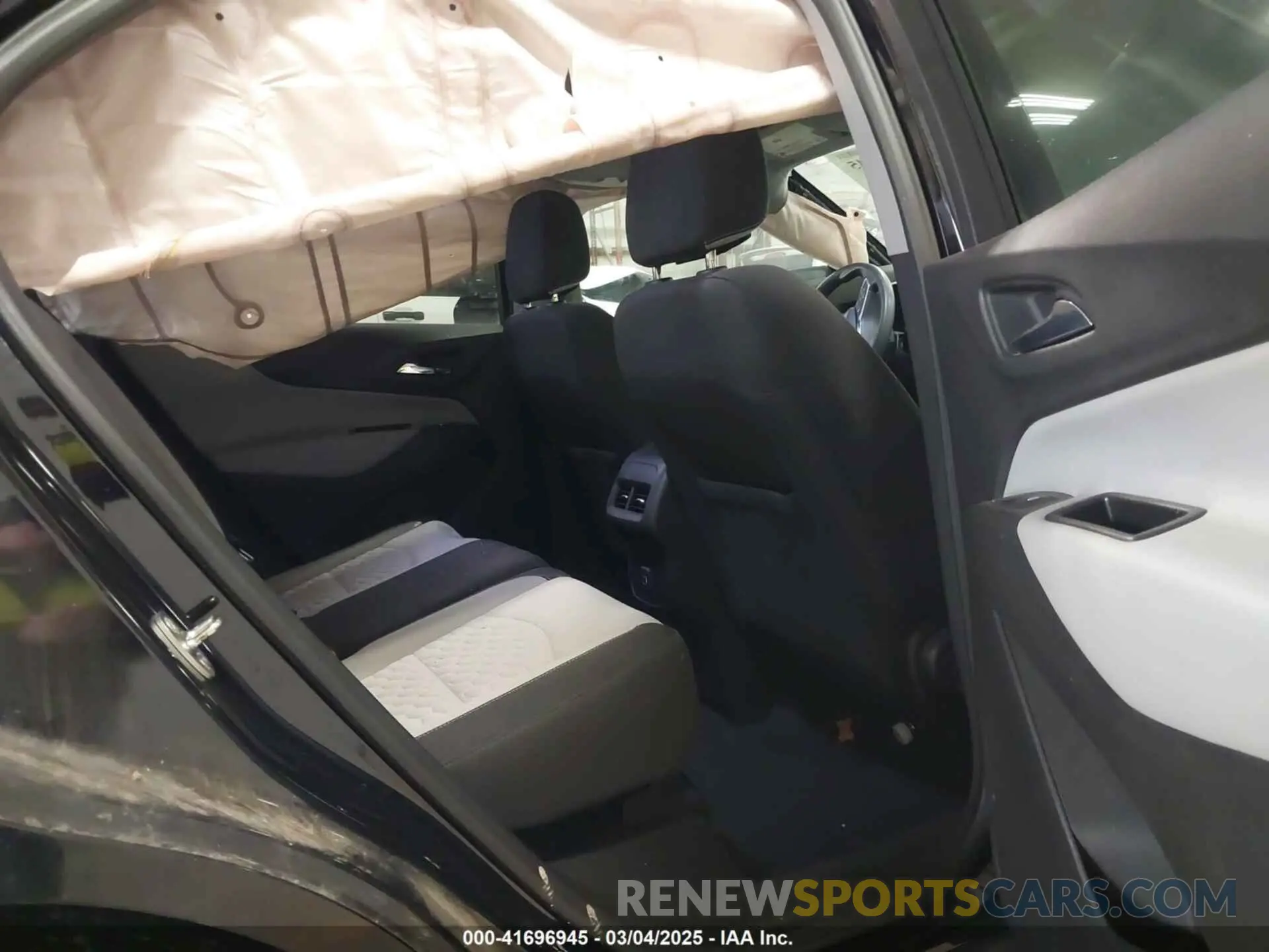 8 Photograph of a damaged car 3GNAXSEV3KL229298 CHEVROLET EQUINOX 2019