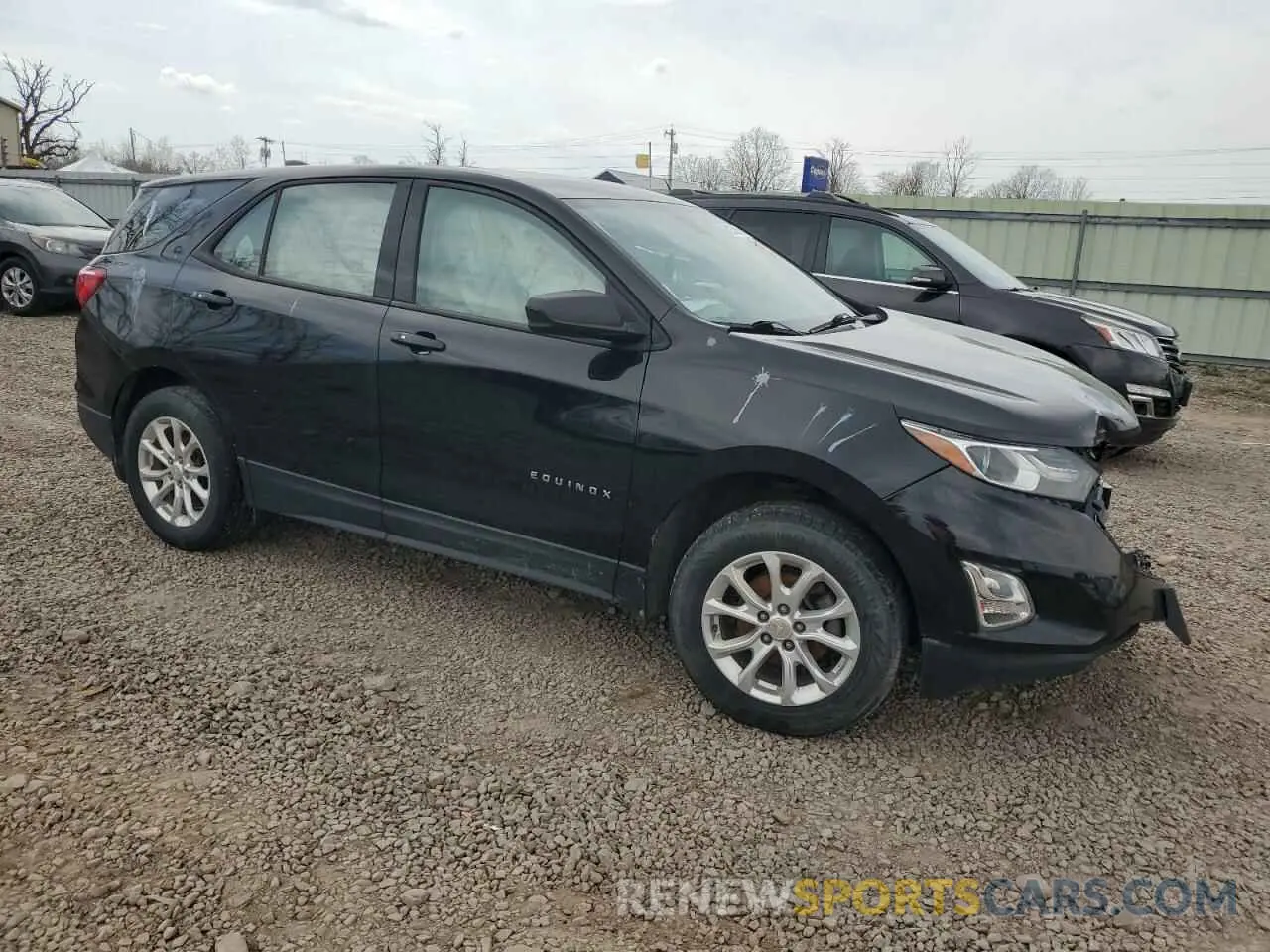 4 Photograph of a damaged car 3GNAXSEV3KL304565 CHEVROLET EQUINOX 2019