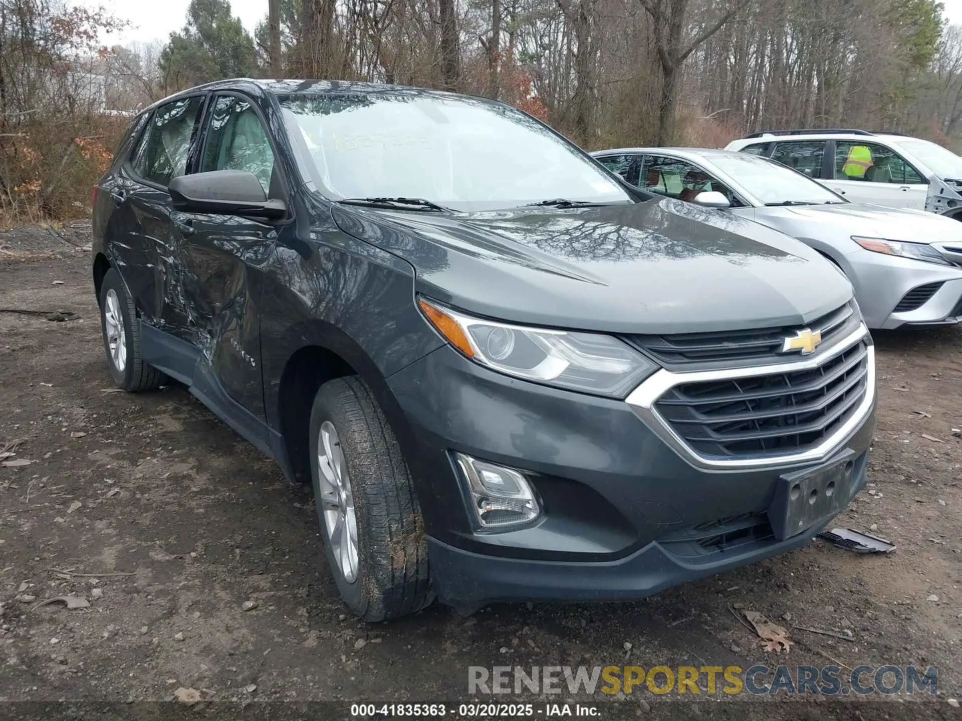 1 Photograph of a damaged car 3GNAXSEV3KS671956 CHEVROLET EQUINOX 2019