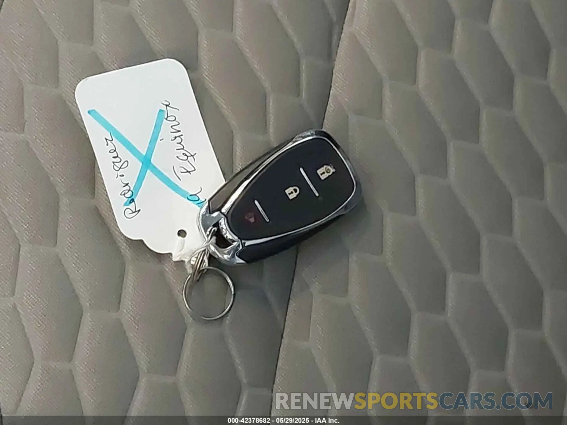 11 Photograph of a damaged car 3GNAXSEV8KS543356 CHEVROLET EQUINOX 2019