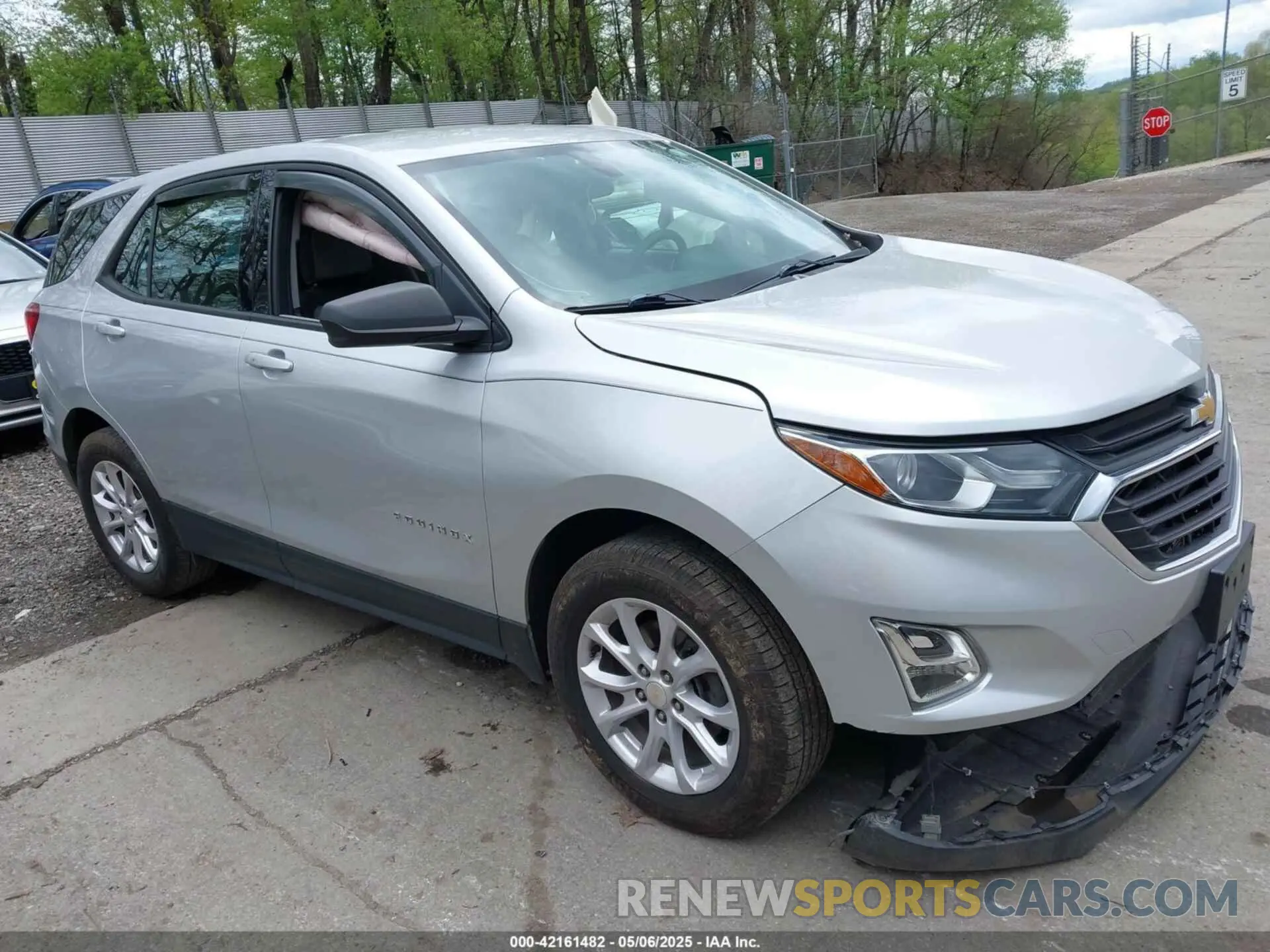 1 Photograph of a damaged car 3GNAXSEV8KS632733 CHEVROLET EQUINOX 2019