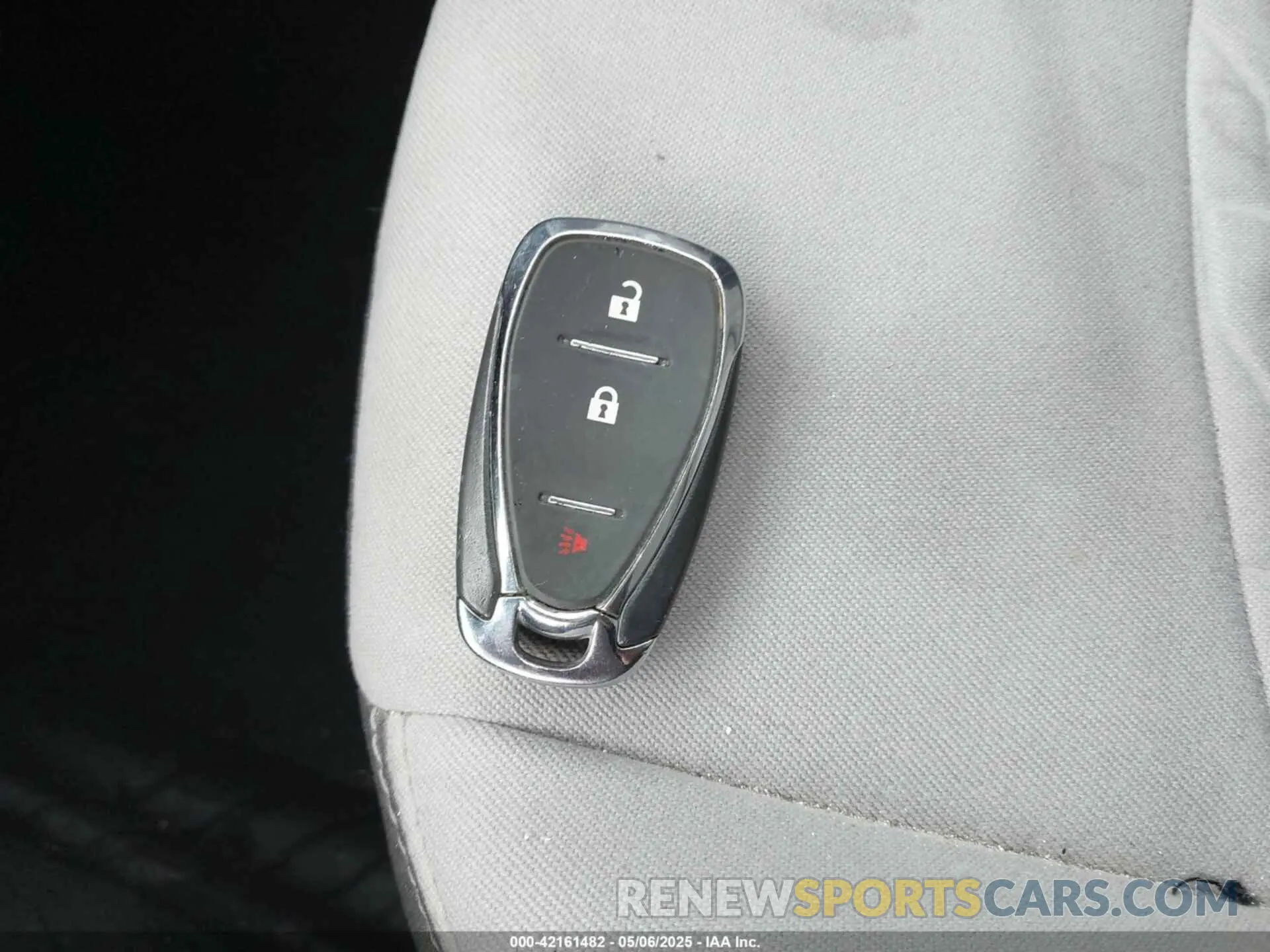 11 Photograph of a damaged car 3GNAXSEV8KS632733 CHEVROLET EQUINOX 2019