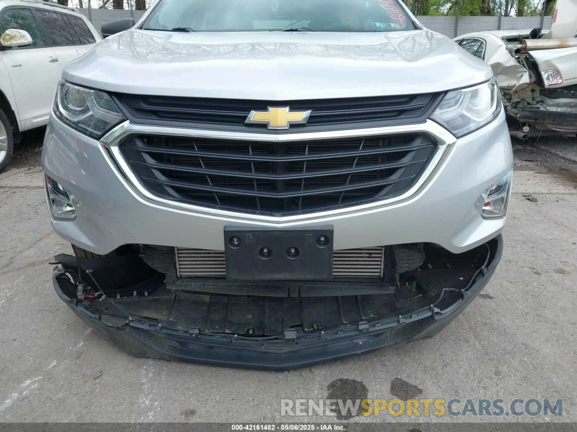 6 Photograph of a damaged car 3GNAXSEV8KS632733 CHEVROLET EQUINOX 2019