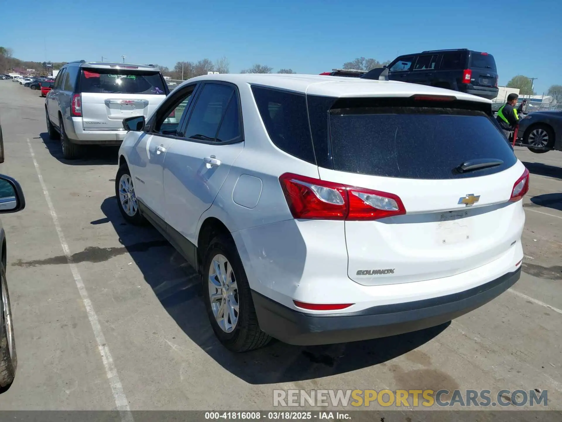 3 Photograph of a damaged car 3GNAXSEV9KS628996 CHEVROLET EQUINOX 2019