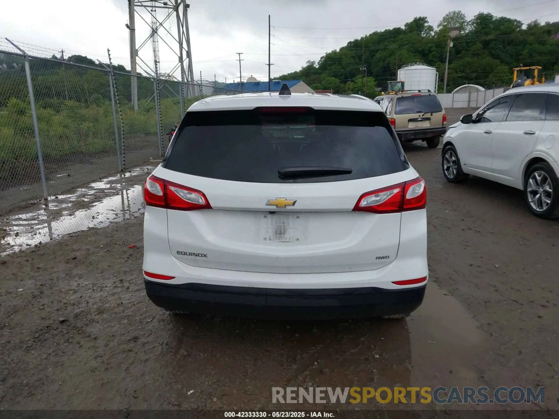 16 Photograph of a damaged car 3GNAXSEVXKS645872 CHEVROLET EQUINOX 2019