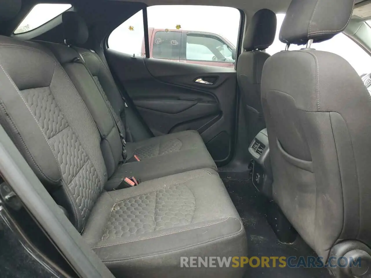 11 Photograph of a damaged car 3GNAXTEV7KL301478 CHEVROLET EQUINOX 2019