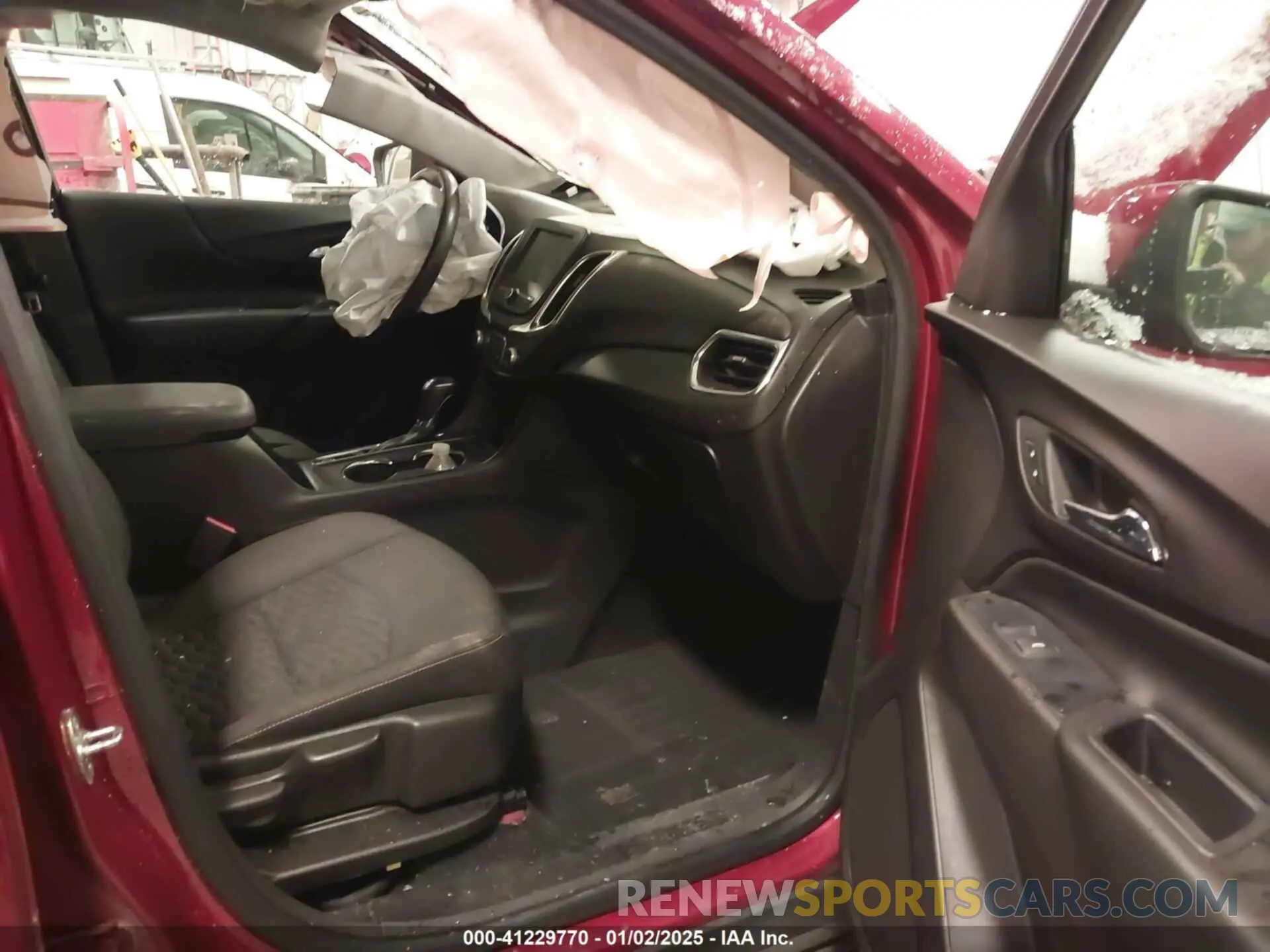 5 Photograph of a damaged car 3GNAXTEV9KS627692 CHEVROLET EQUINOX 2019