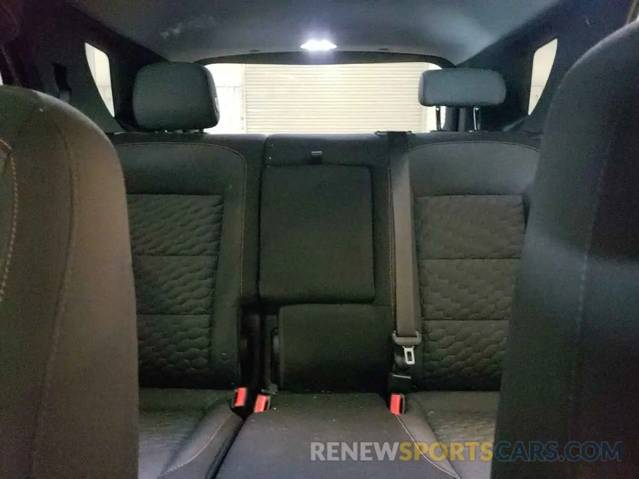 10 Photograph of a damaged car 3GNAXUEV0KL127629 CHEVROLET EQUINOX 2019