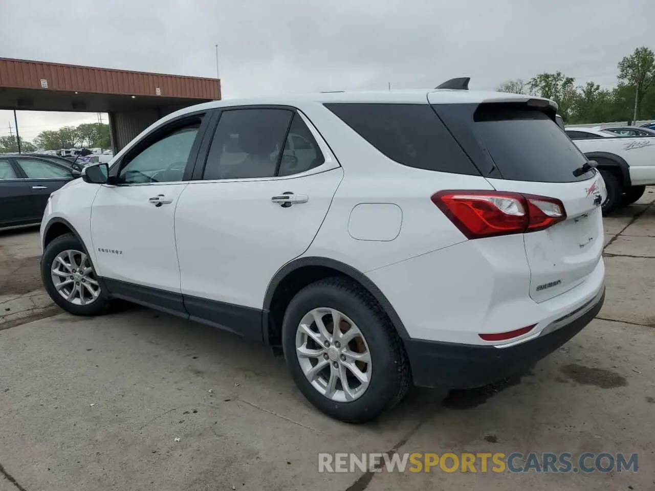 2 Photograph of a damaged car 3GNAXUEV0KS589811 CHEVROLET EQUINOX 2019