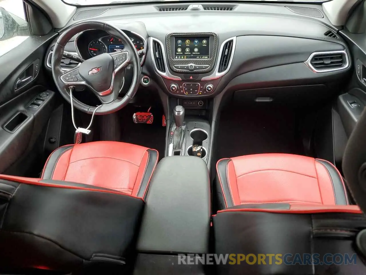 8 Photograph of a damaged car 3GNAXUEV0KS589811 CHEVROLET EQUINOX 2019
