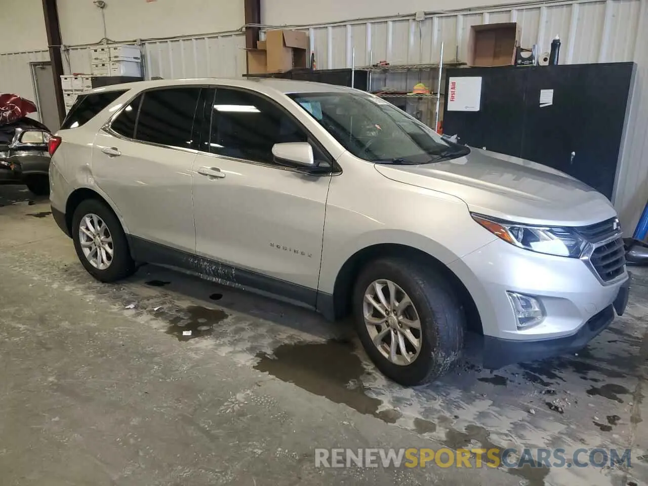 4 Photograph of a damaged car 3GNAXUEV0KS632785 CHEVROLET EQUINOX 2019