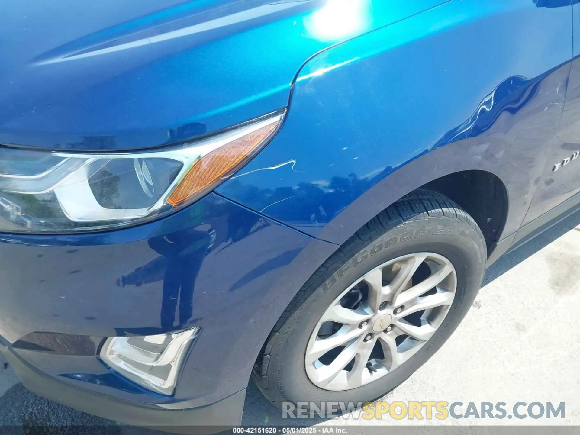 18 Photograph of a damaged car 3GNAXUEV1KL208137 CHEVROLET EQUINOX 2019