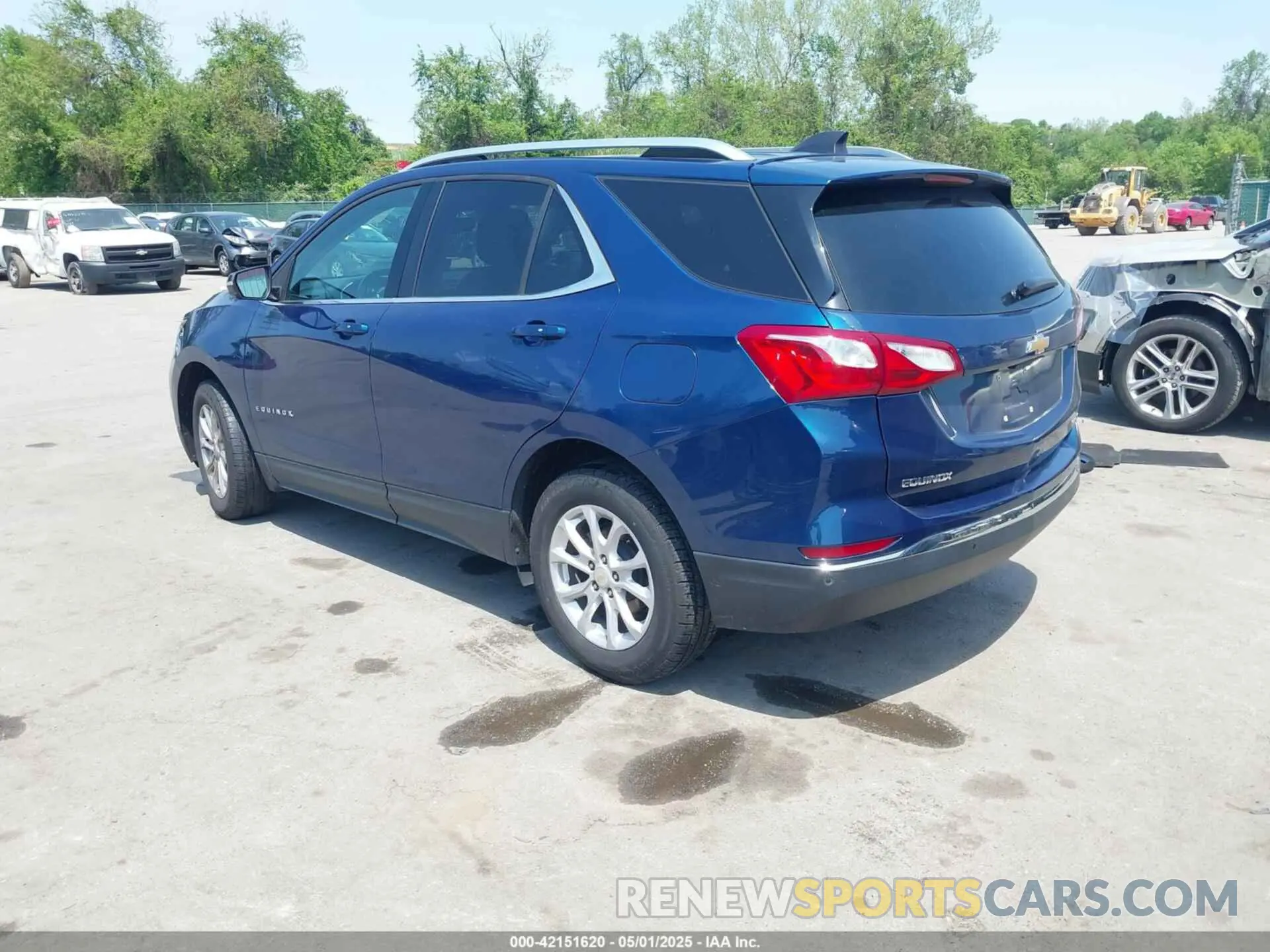 3 Photograph of a damaged car 3GNAXUEV1KL208137 CHEVROLET EQUINOX 2019