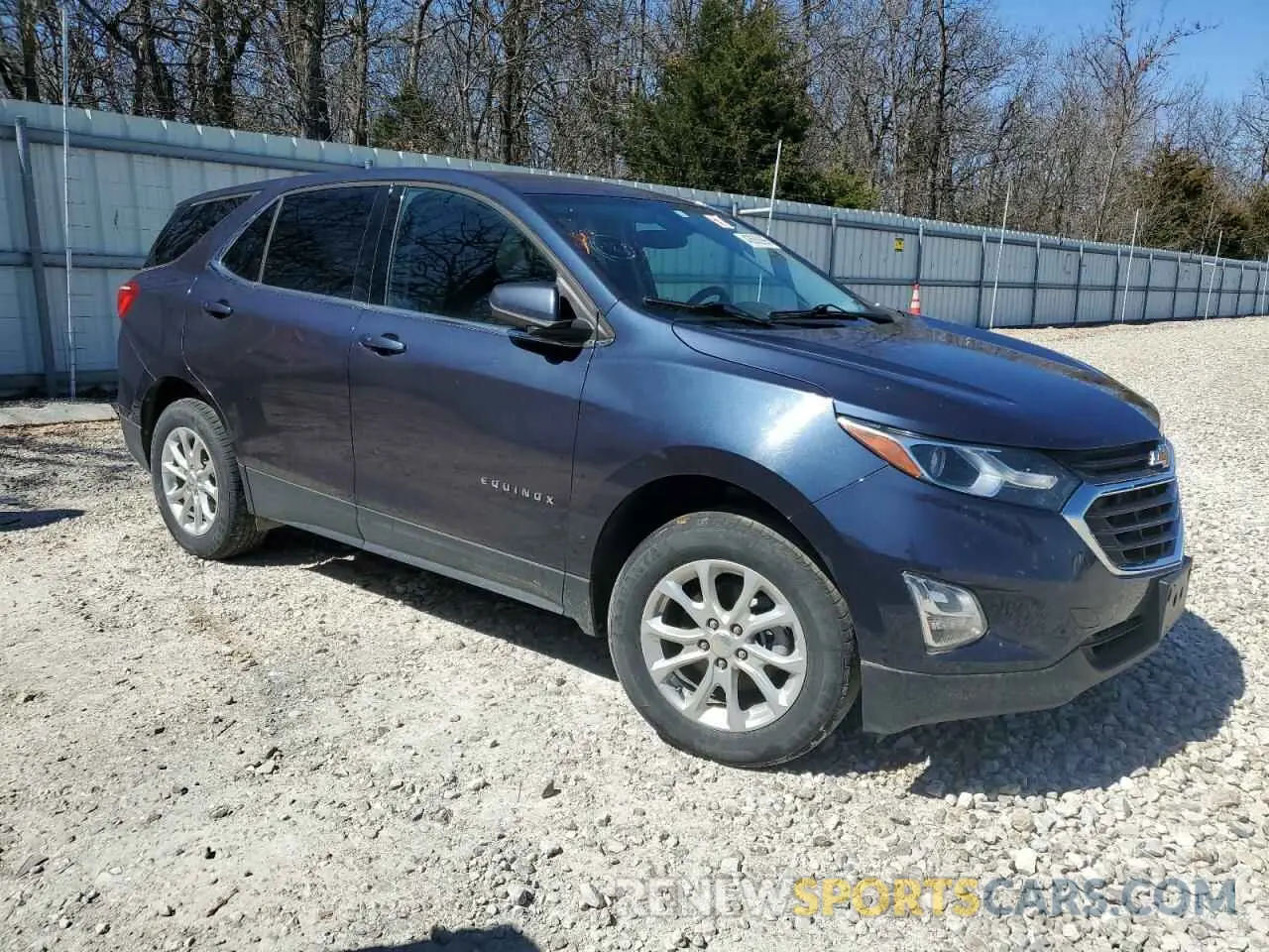 4 Photograph of a damaged car 3GNAXUEV1KL253594 CHEVROLET EQUINOX 2019