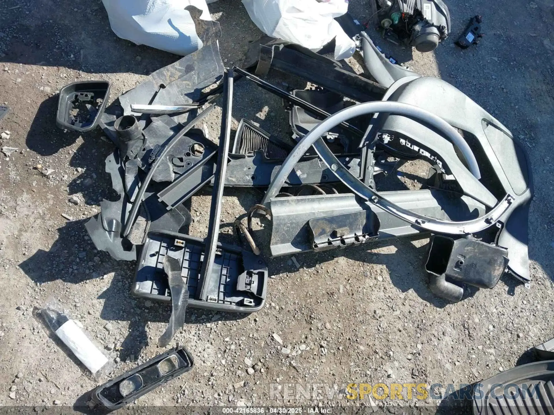 11 Photograph of a damaged car 3GNAXUEV1KL297594 CHEVROLET EQUINOX 2019