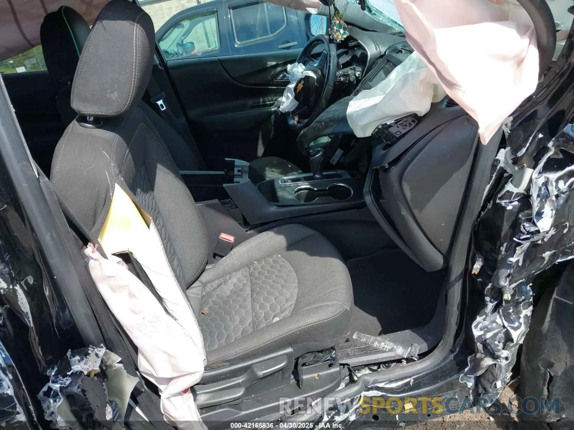 5 Photograph of a damaged car 3GNAXUEV1KL297594 CHEVROLET EQUINOX 2019