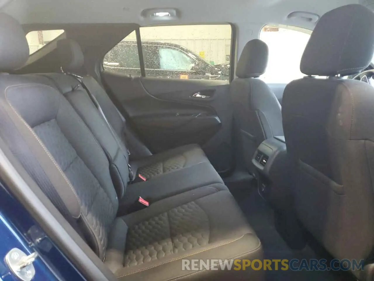 10 Photograph of a damaged car 3GNAXUEV1KL389370 CHEVROLET EQUINOX 2019