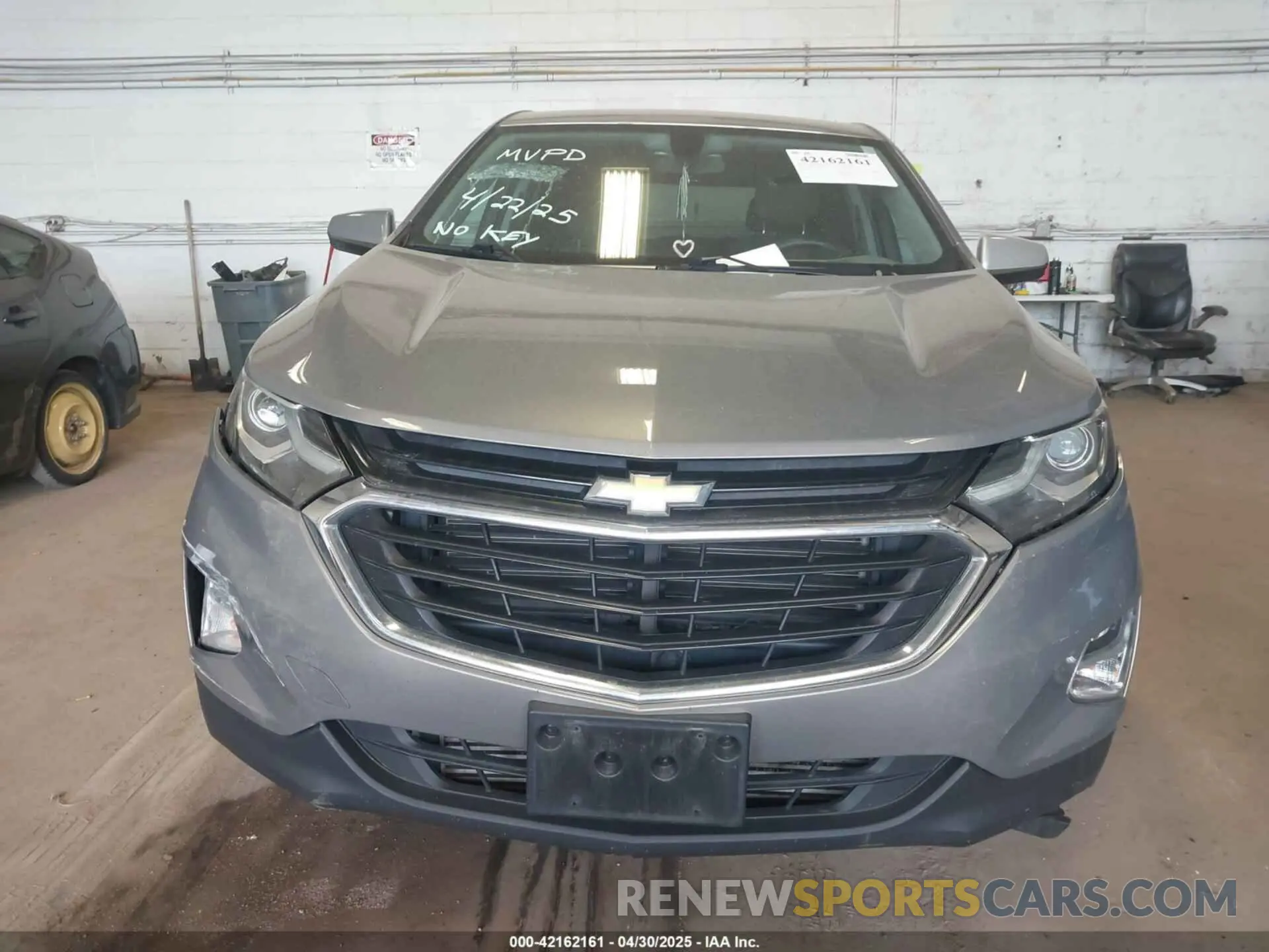 11 Photograph of a damaged car 3GNAXUEV1KS516124 CHEVROLET EQUINOX 2019