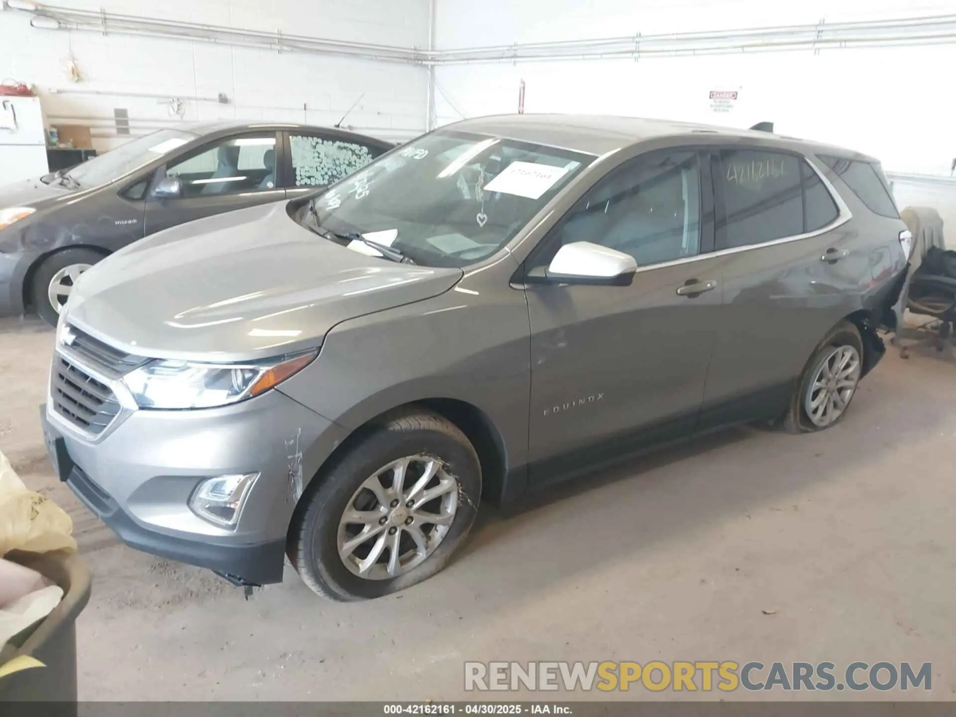2 Photograph of a damaged car 3GNAXUEV1KS516124 CHEVROLET EQUINOX 2019