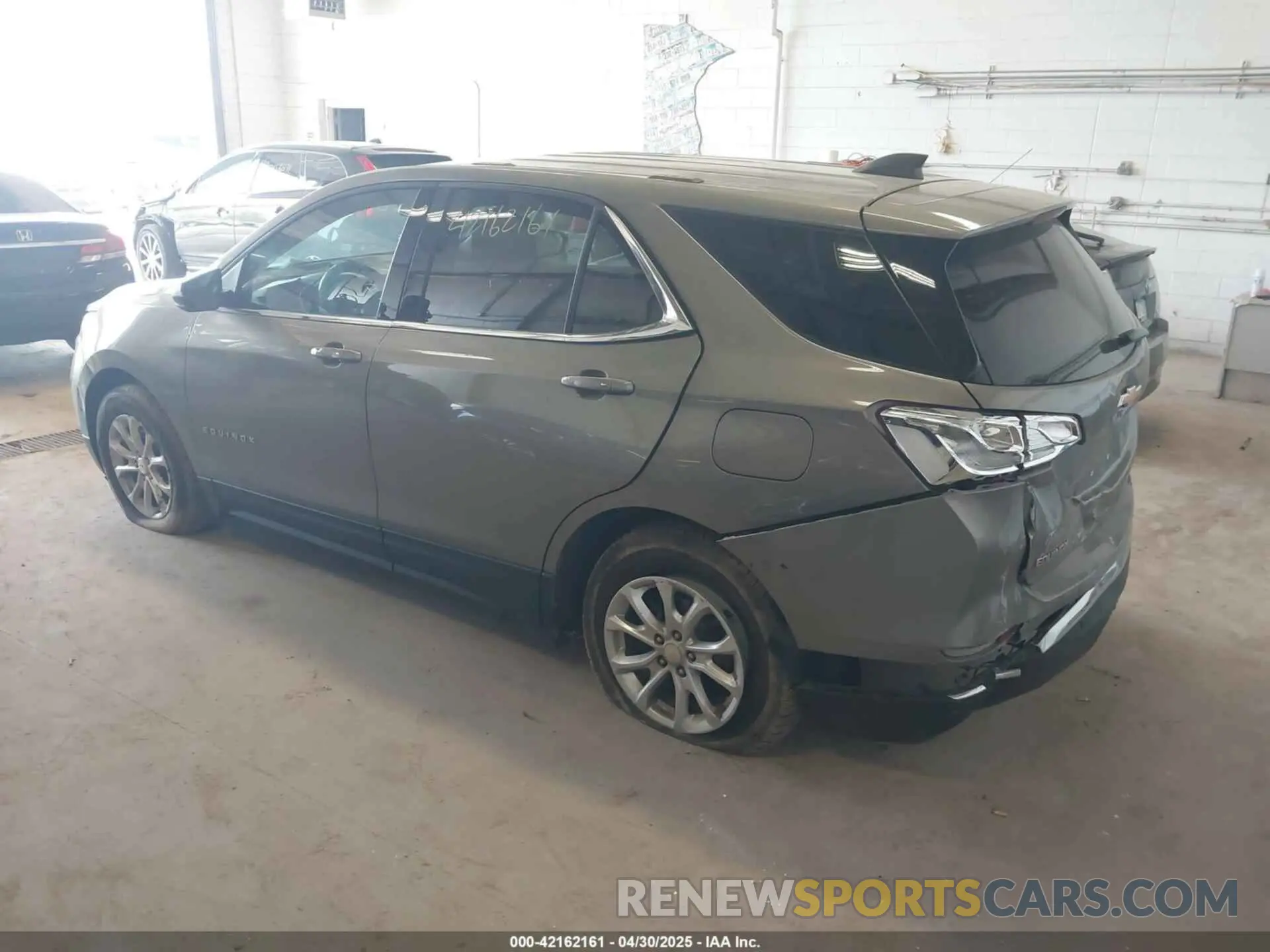 3 Photograph of a damaged car 3GNAXUEV1KS516124 CHEVROLET EQUINOX 2019