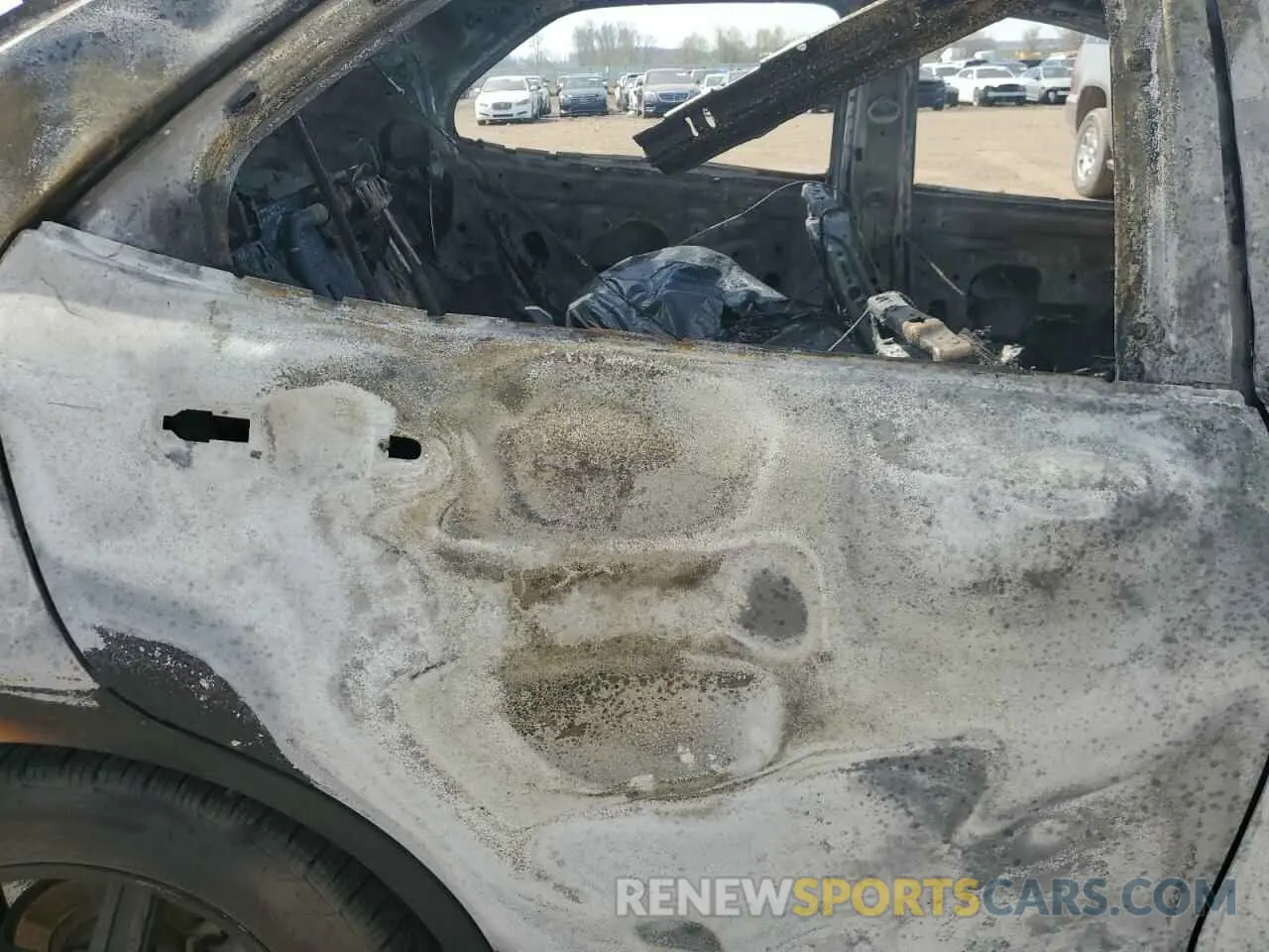 11 Photograph of a damaged car 3GNAXUEV1KS597299 CHEVROLET EQUINOX 2019