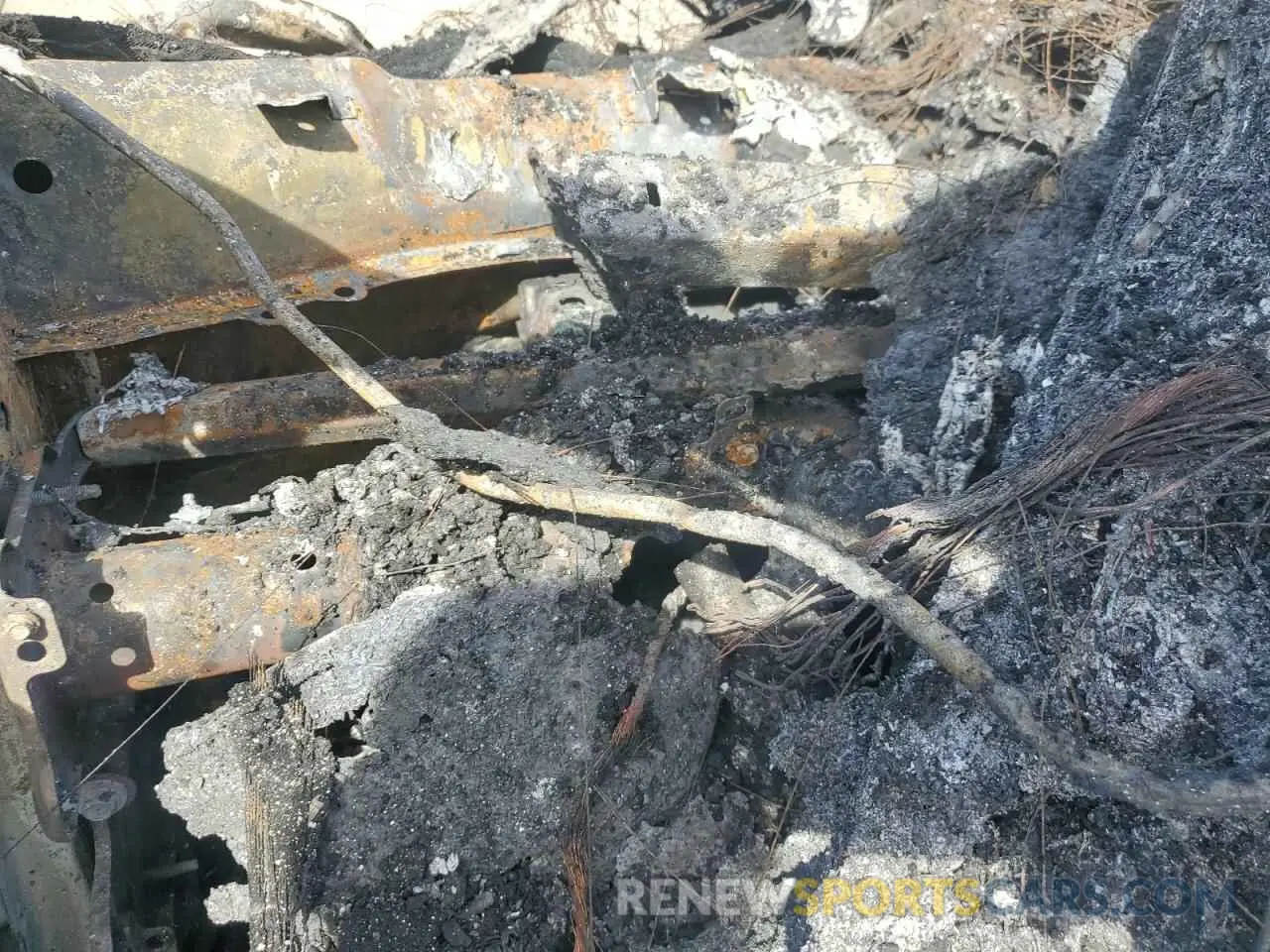 9 Photograph of a damaged car 3GNAXUEV1KS597299 CHEVROLET EQUINOX 2019