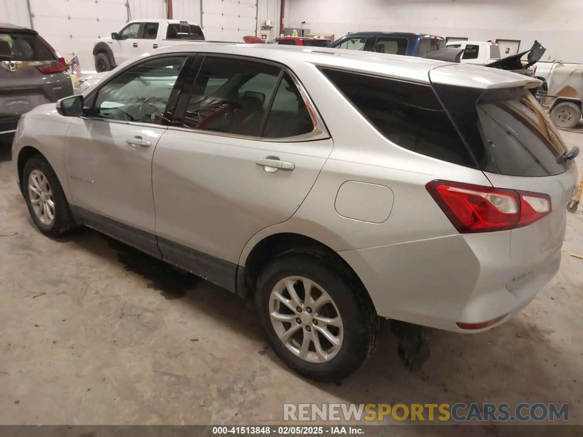 3 Photograph of a damaged car 3GNAXUEV1KS604543 CHEVROLET EQUINOX 2019
