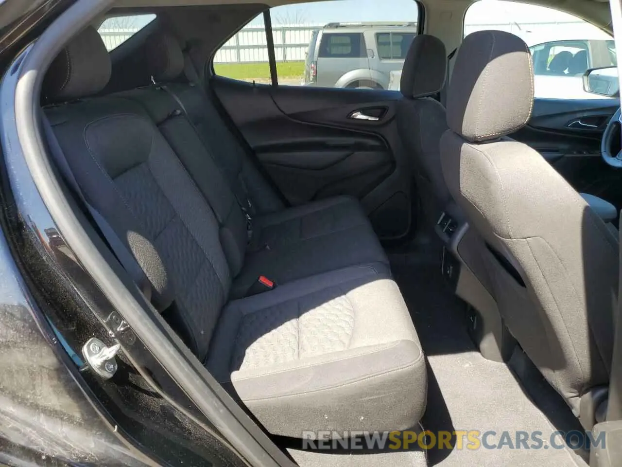 11 Photograph of a damaged car 3GNAXUEV2KL194863 CHEVROLET EQUINOX 2019