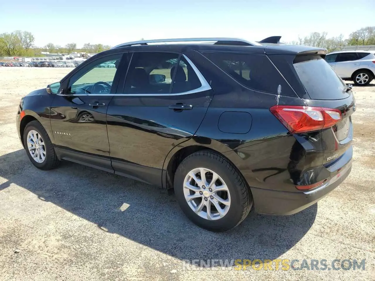 2 Photograph of a damaged car 3GNAXUEV2KL194863 CHEVROLET EQUINOX 2019