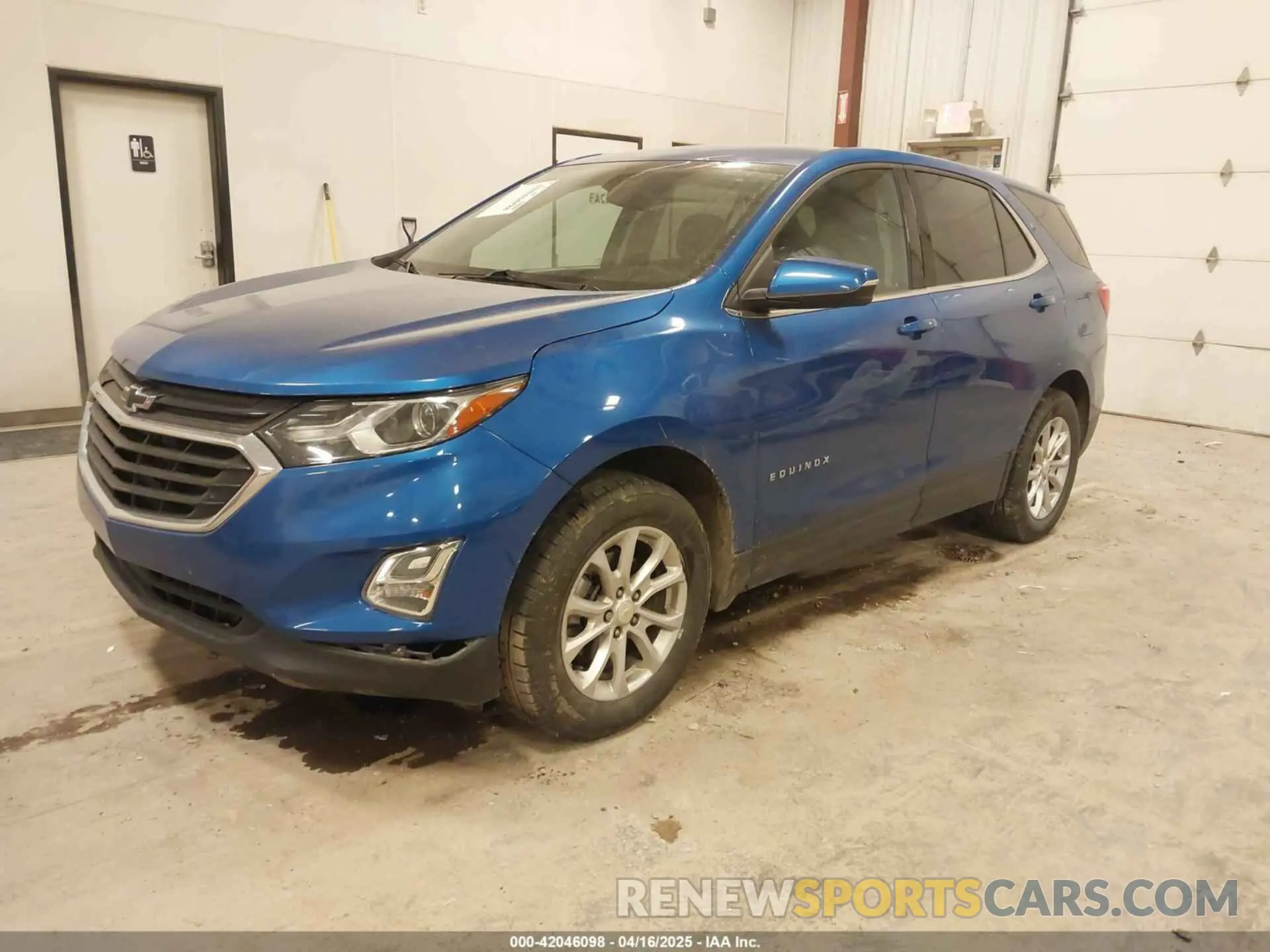 2 Photograph of a damaged car 3GNAXUEV2KS512051 CHEVROLET EQUINOX 2019