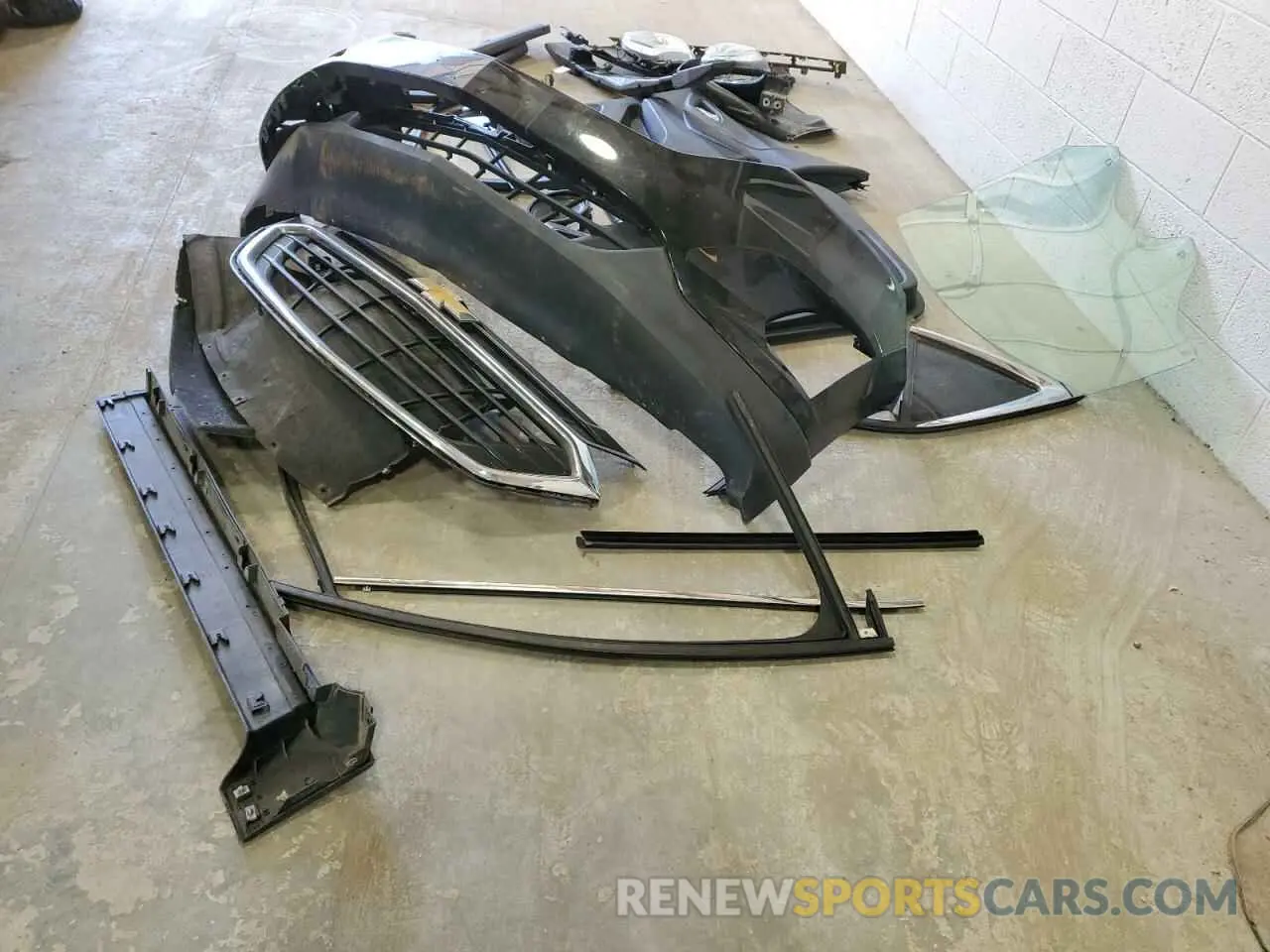 15 Photograph of a damaged car 3GNAXUEV3KL383280 CHEVROLET EQUINOX 2019