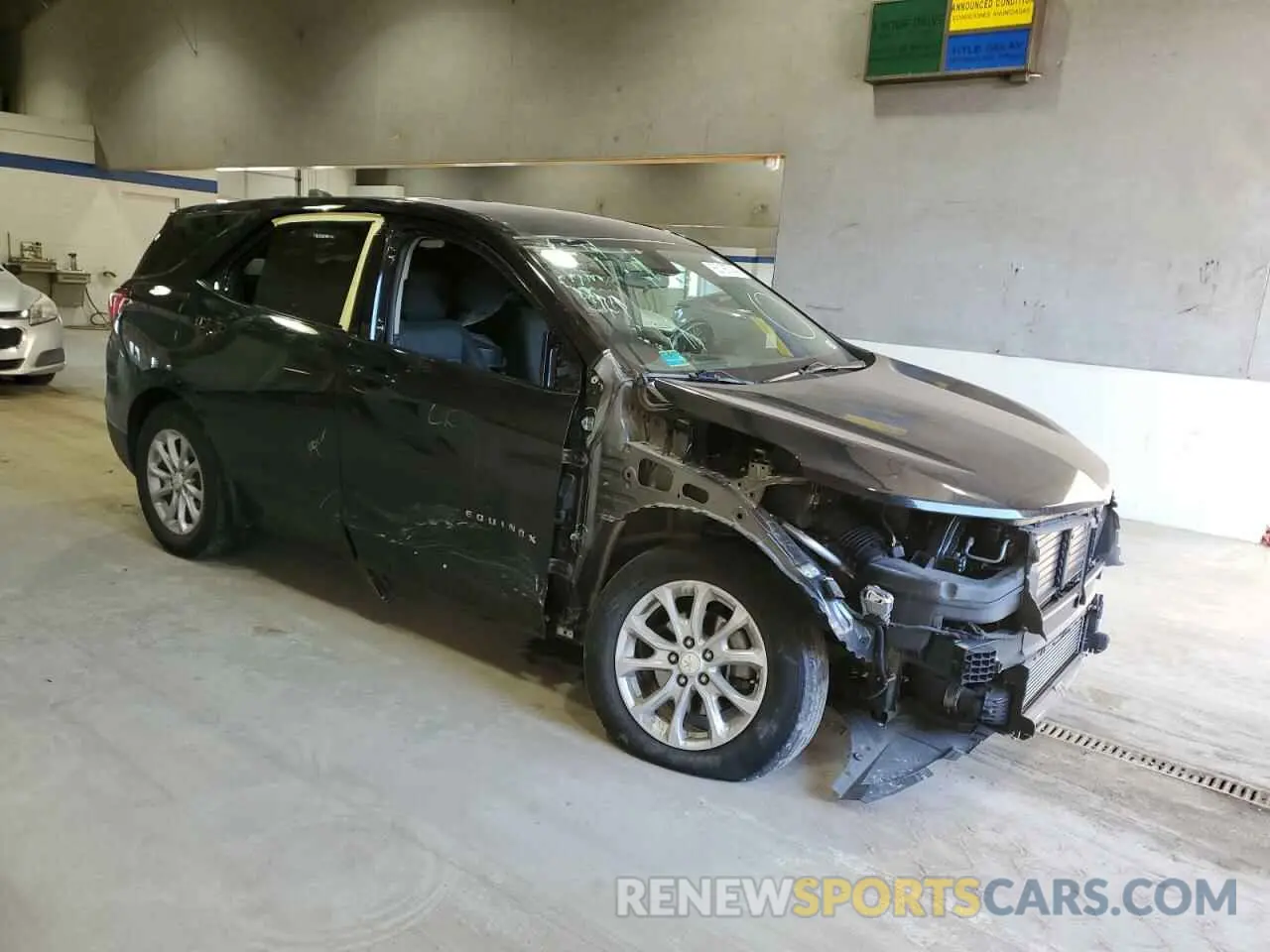 4 Photograph of a damaged car 3GNAXUEV3KL383280 CHEVROLET EQUINOX 2019