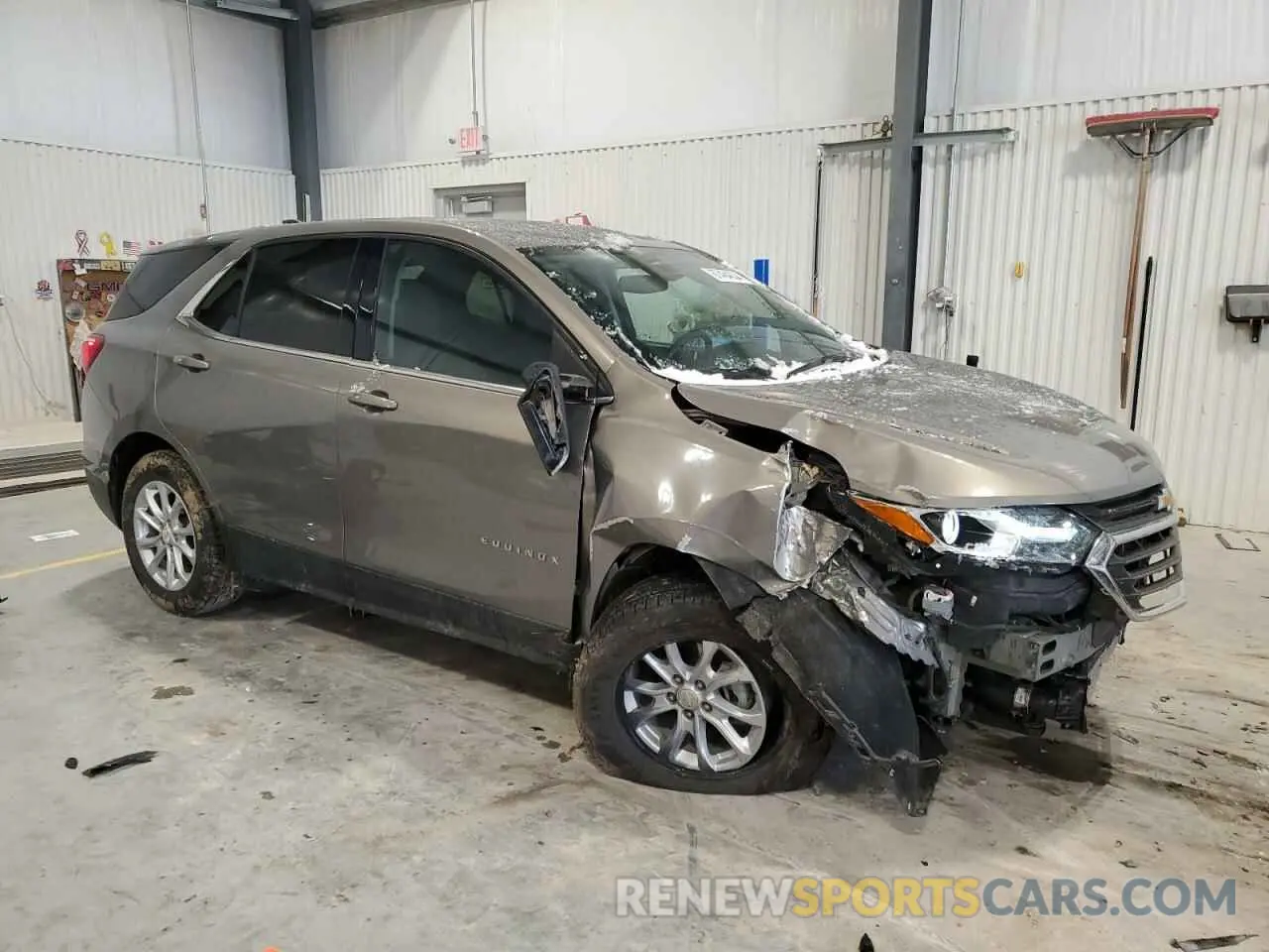4 Photograph of a damaged car 3GNAXUEV3KS573232 CHEVROLET EQUINOX 2019