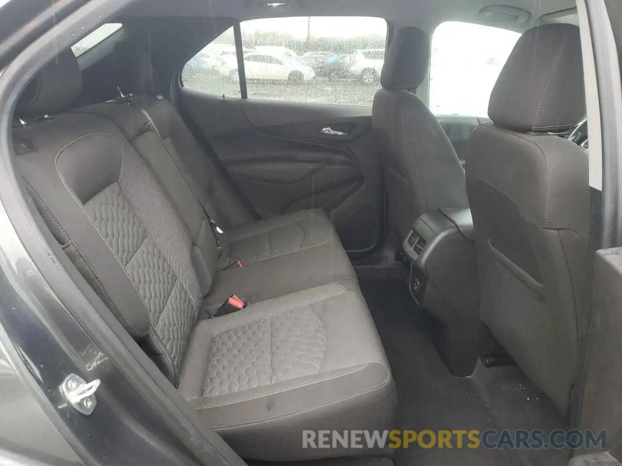 10 Photograph of a damaged car 3GNAXUEV3KS583730 CHEVROLET EQUINOX 2019