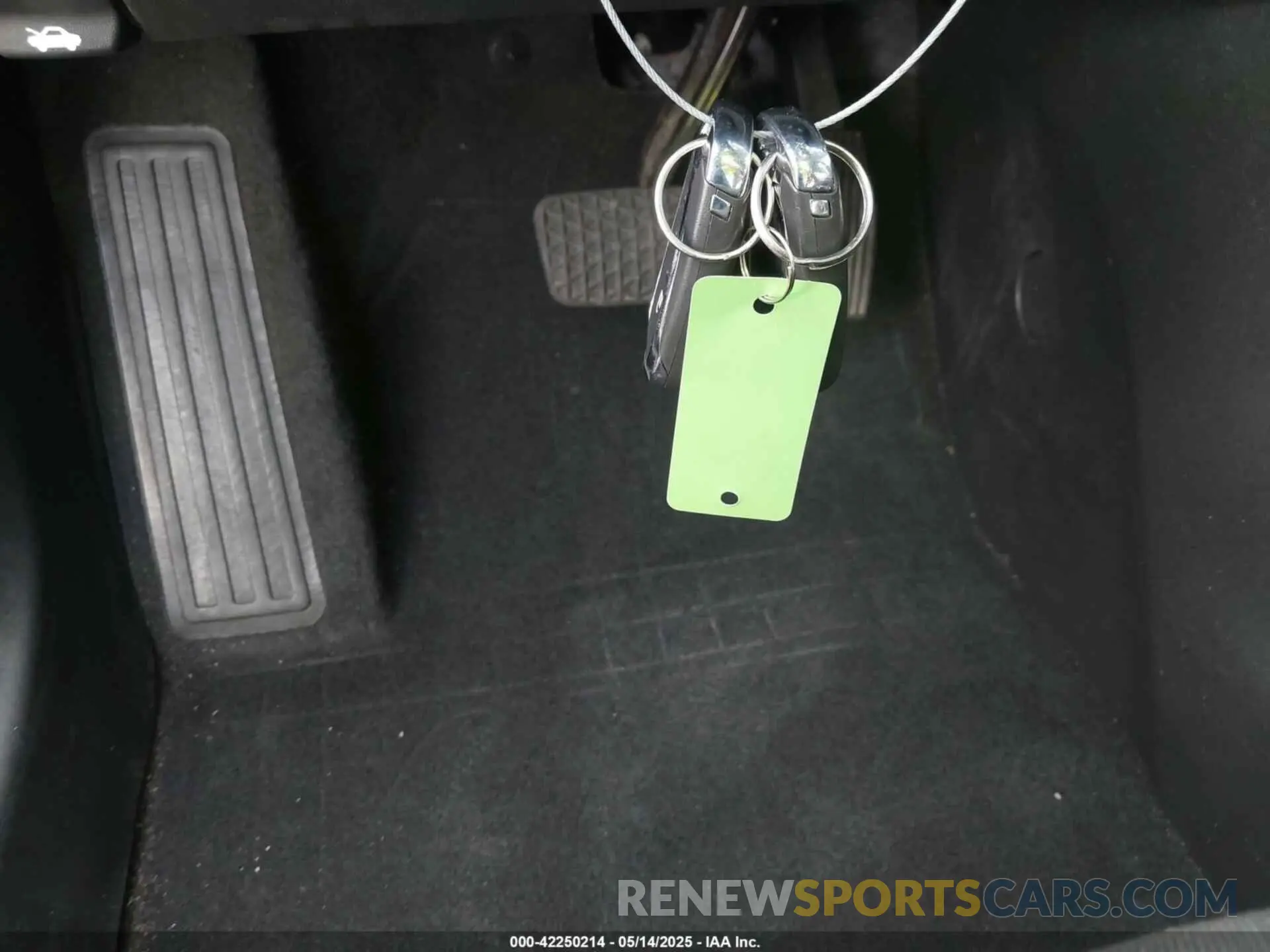 11 Photograph of a damaged car 3GNAXUEV4KL149570 CHEVROLET EQUINOX 2019