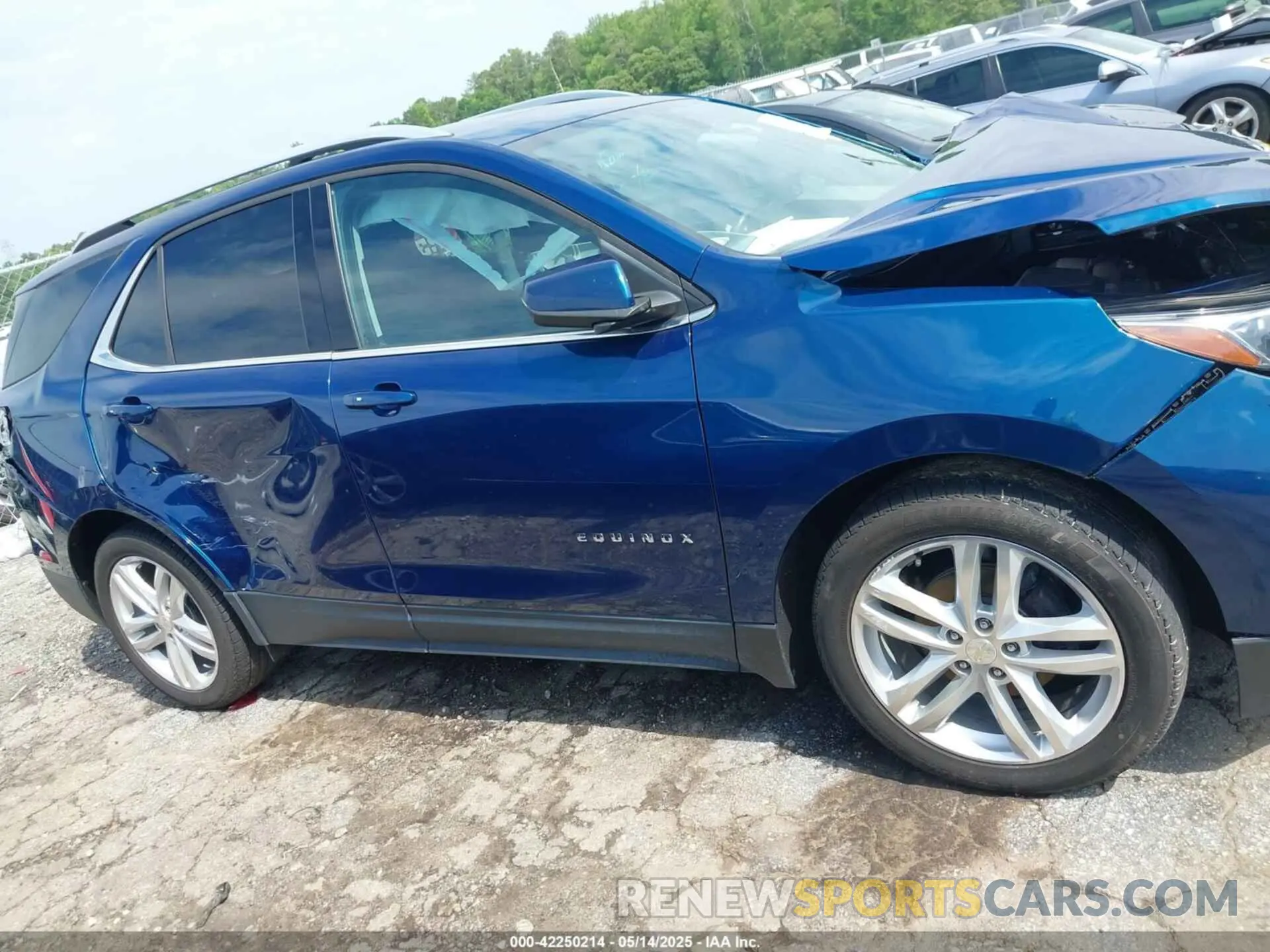 13 Photograph of a damaged car 3GNAXUEV4KL149570 CHEVROLET EQUINOX 2019