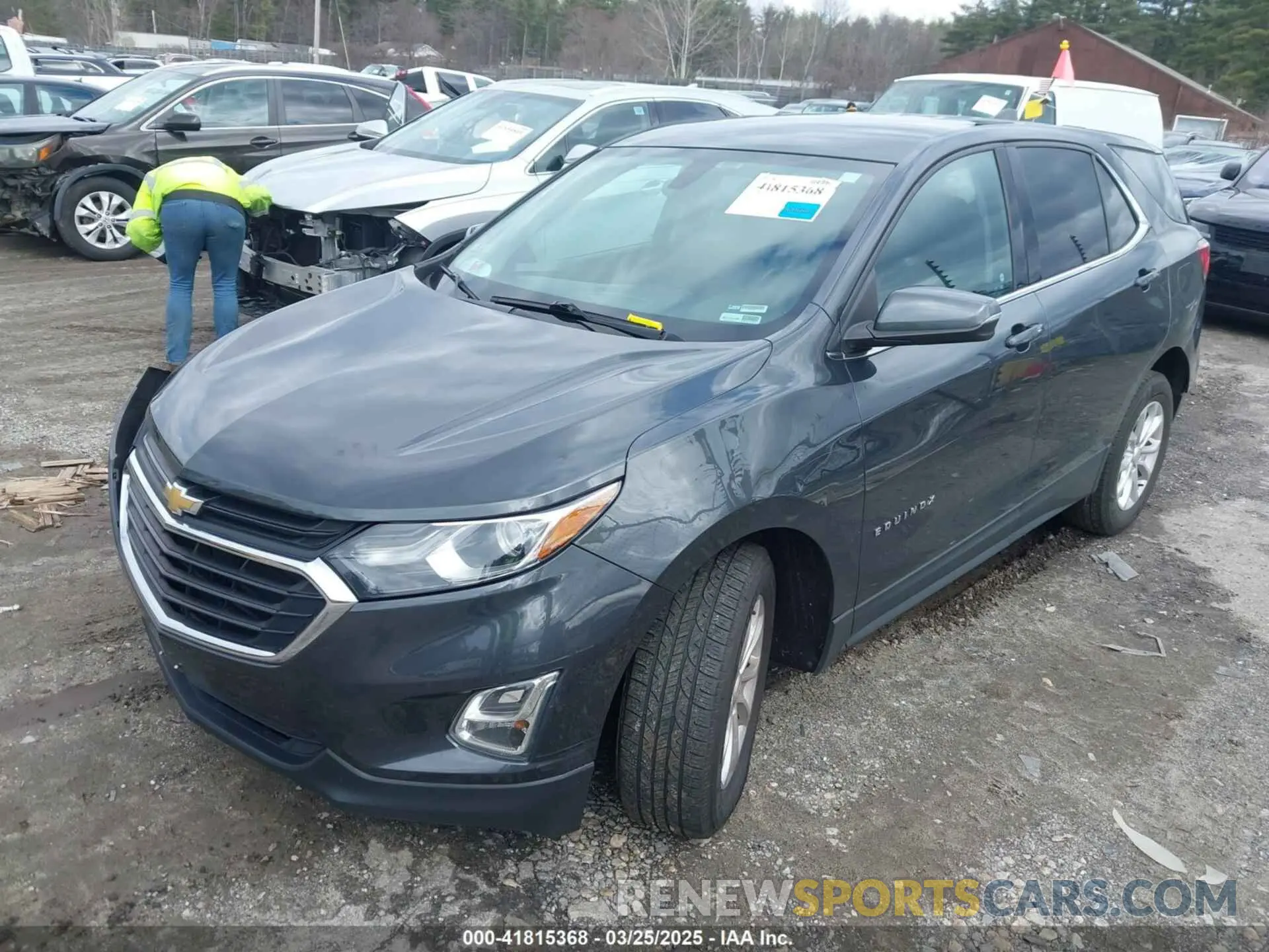 2 Photograph of a damaged car 3GNAXUEV4KL205345 CHEVROLET EQUINOX 2019