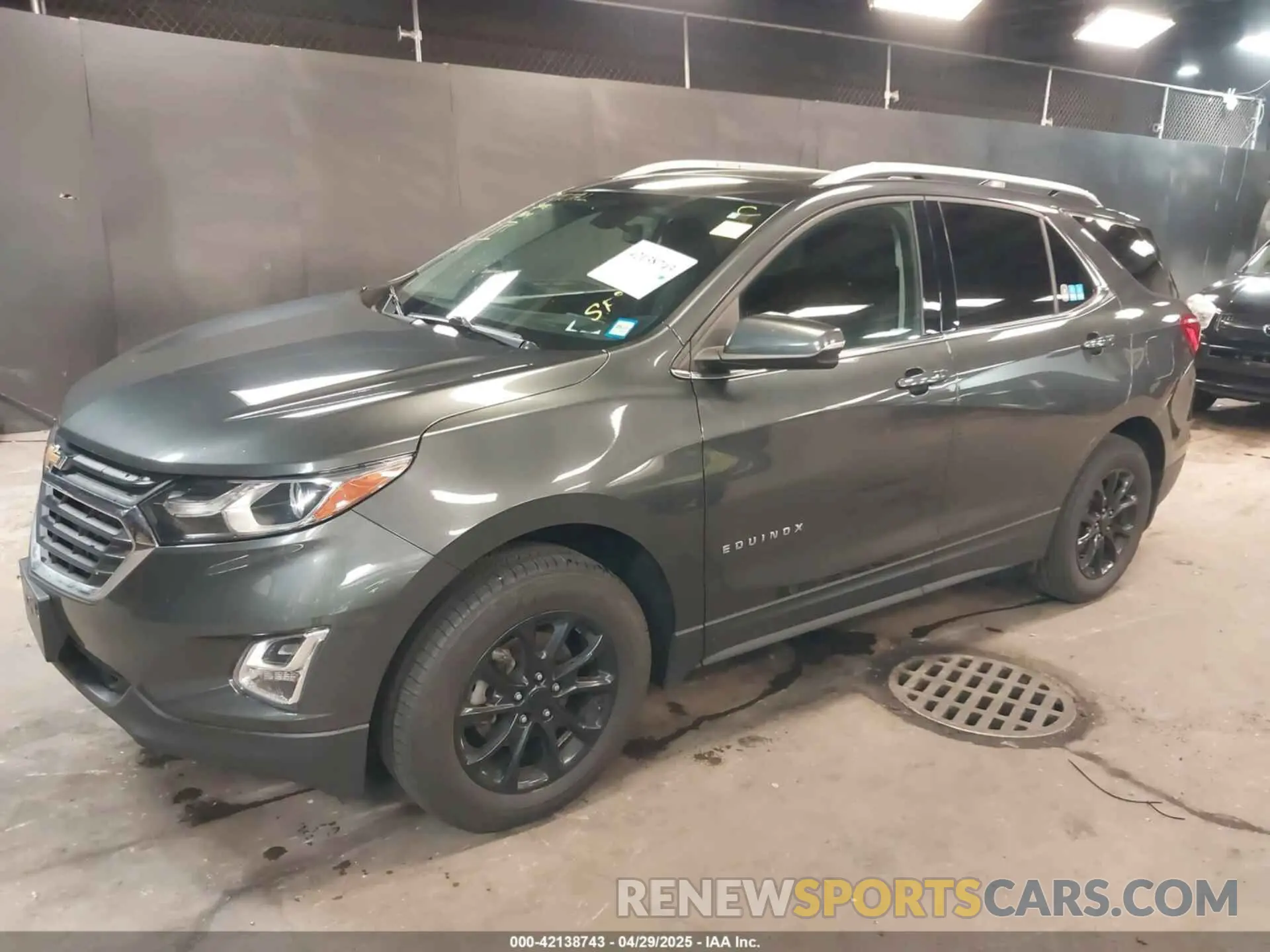 2 Photograph of a damaged car 3GNAXUEV4KL226292 CHEVROLET EQUINOX 2019