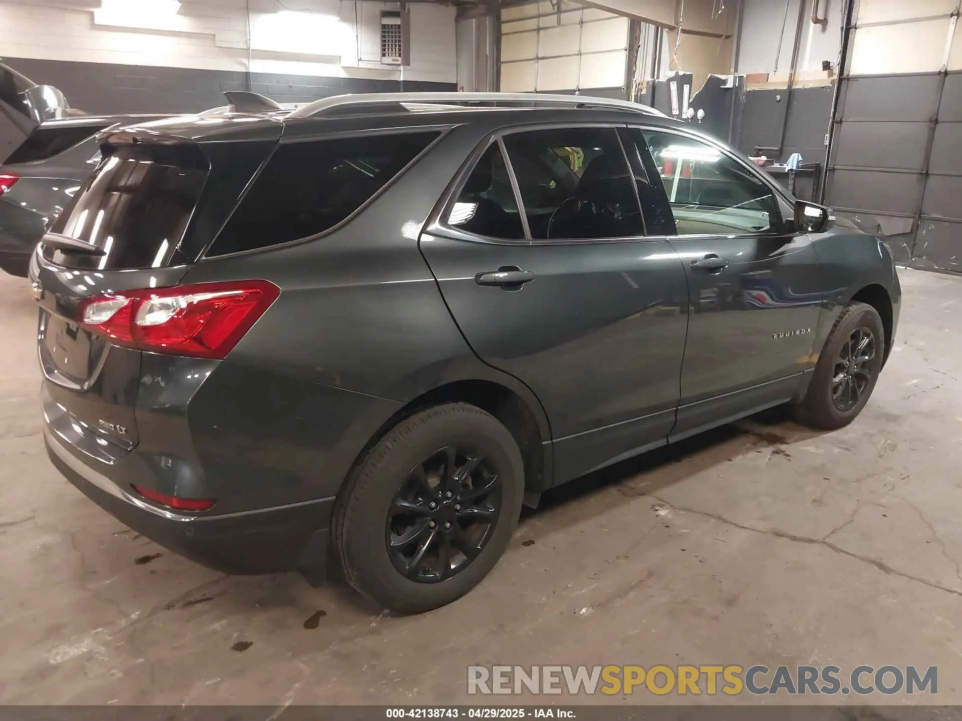 4 Photograph of a damaged car 3GNAXUEV4KL226292 CHEVROLET EQUINOX 2019