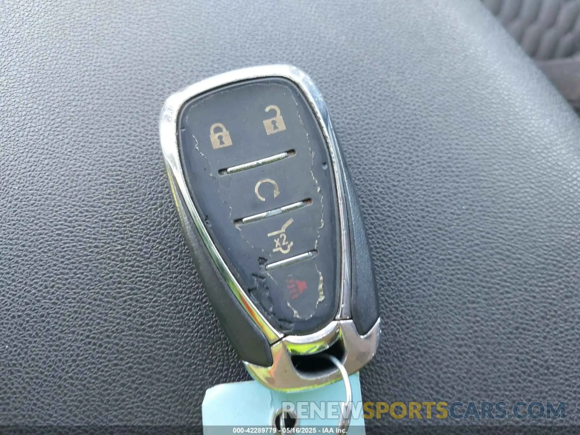 11 Photograph of a damaged car 3GNAXUEV4KL297914 CHEVROLET EQUINOX 2019