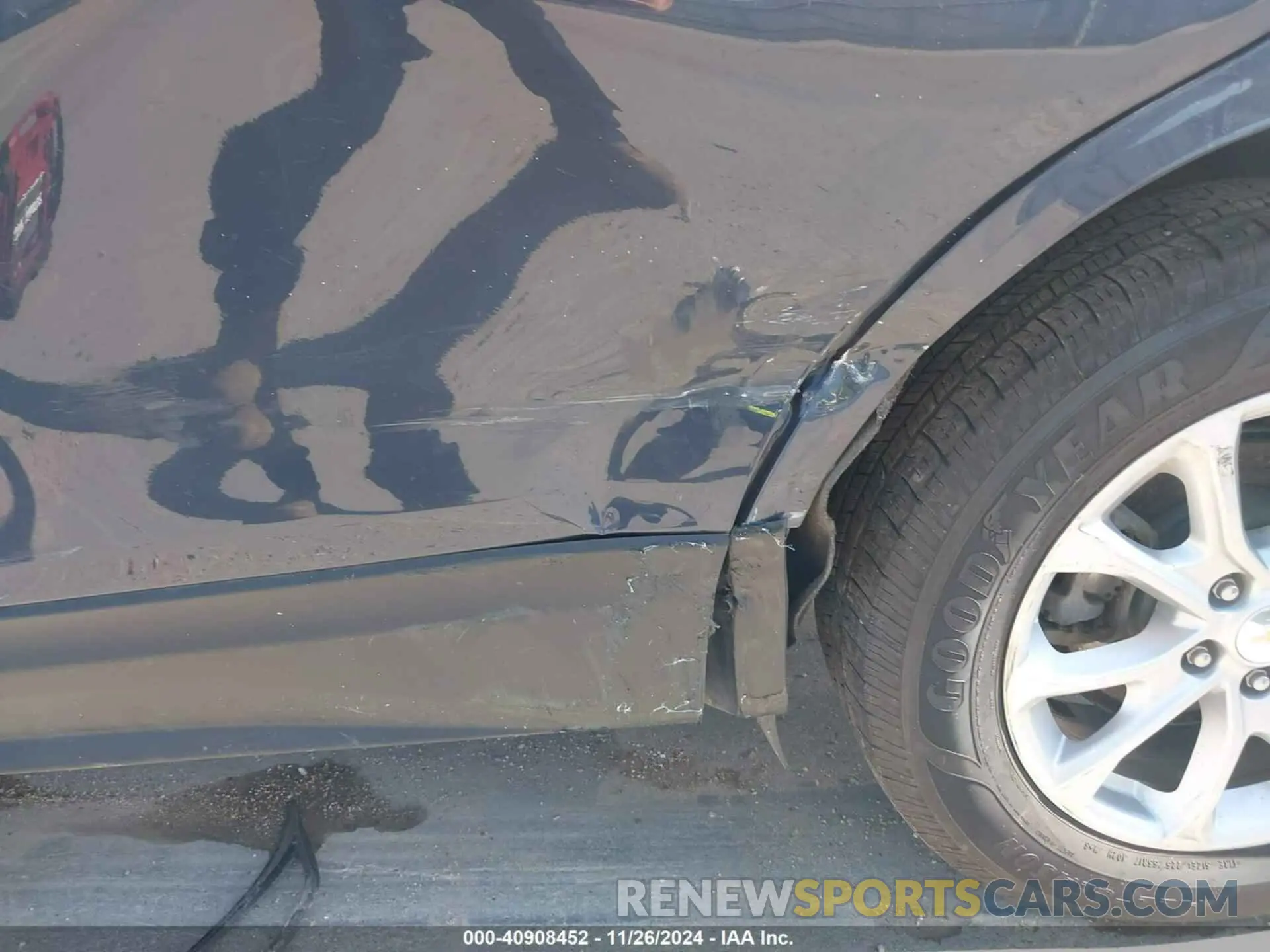 18 Photograph of a damaged car 3GNAXUEV4KS515873 CHEVROLET EQUINOX 2019