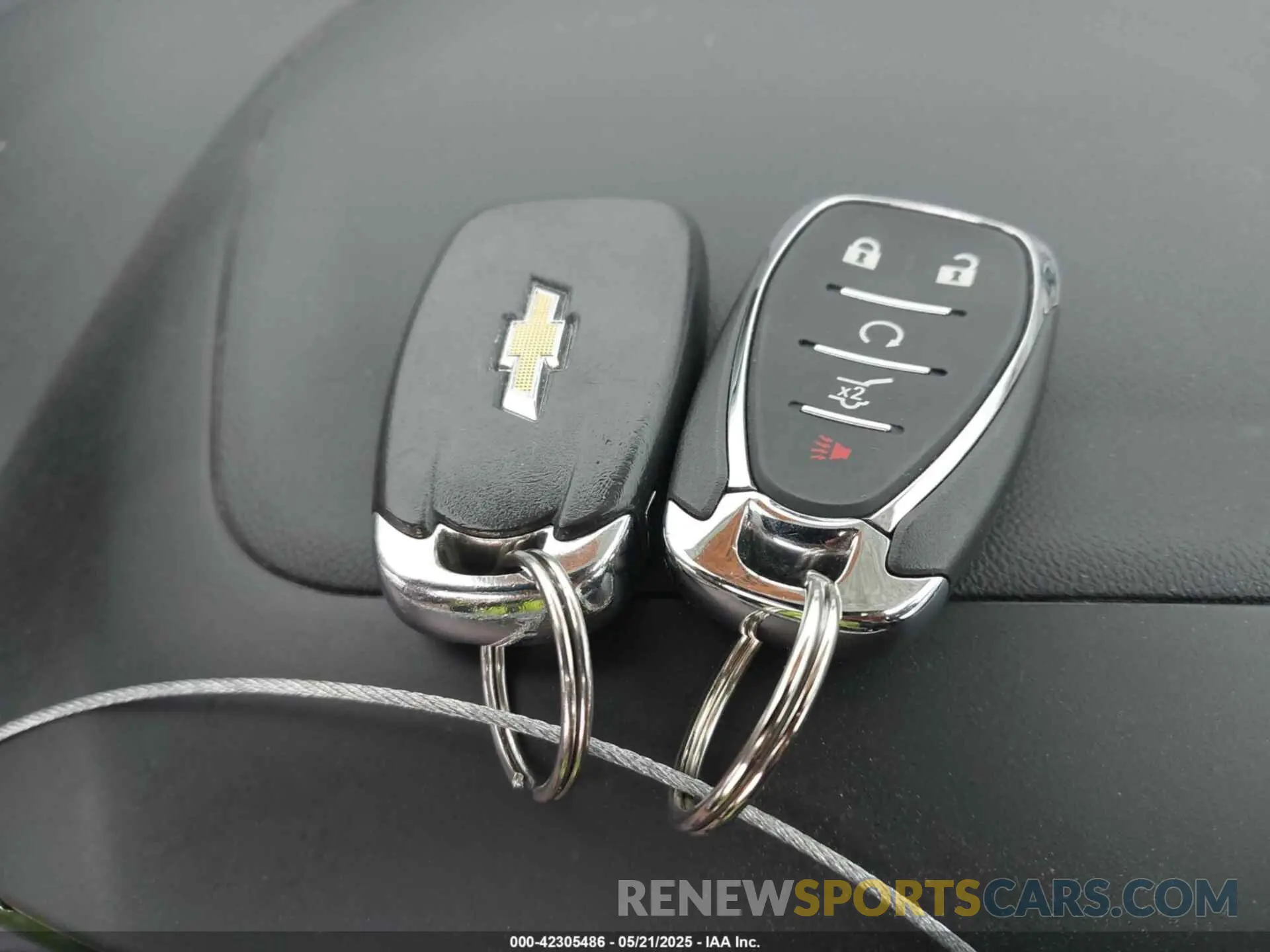 11 Photograph of a damaged car 3GNAXUEV4KS577841 CHEVROLET EQUINOX 2019