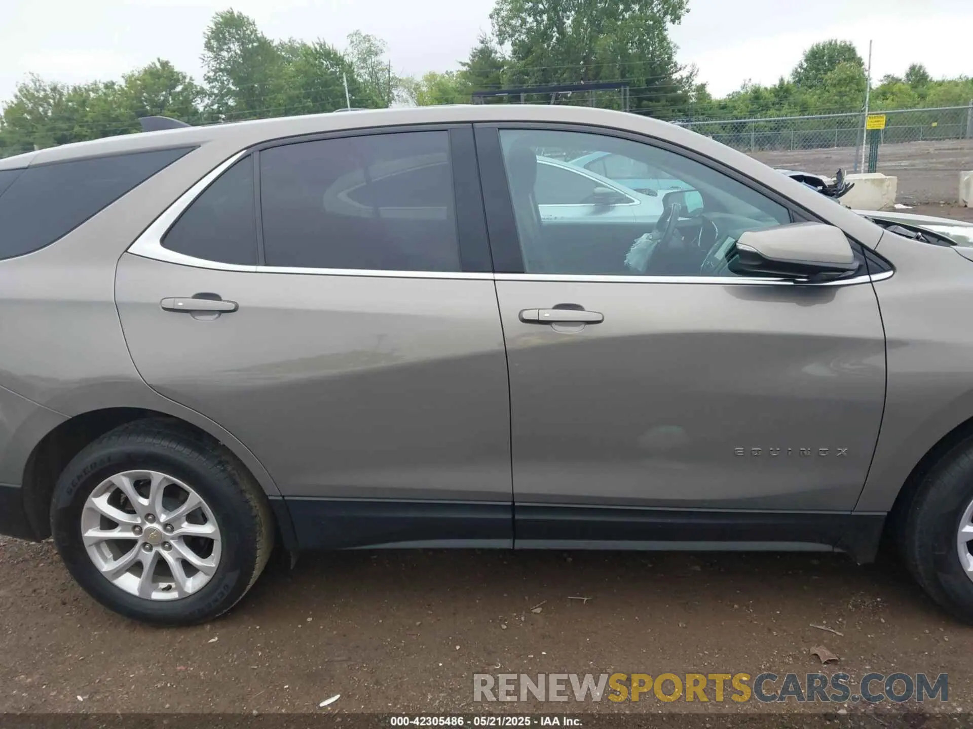 13 Photograph of a damaged car 3GNAXUEV4KS577841 CHEVROLET EQUINOX 2019