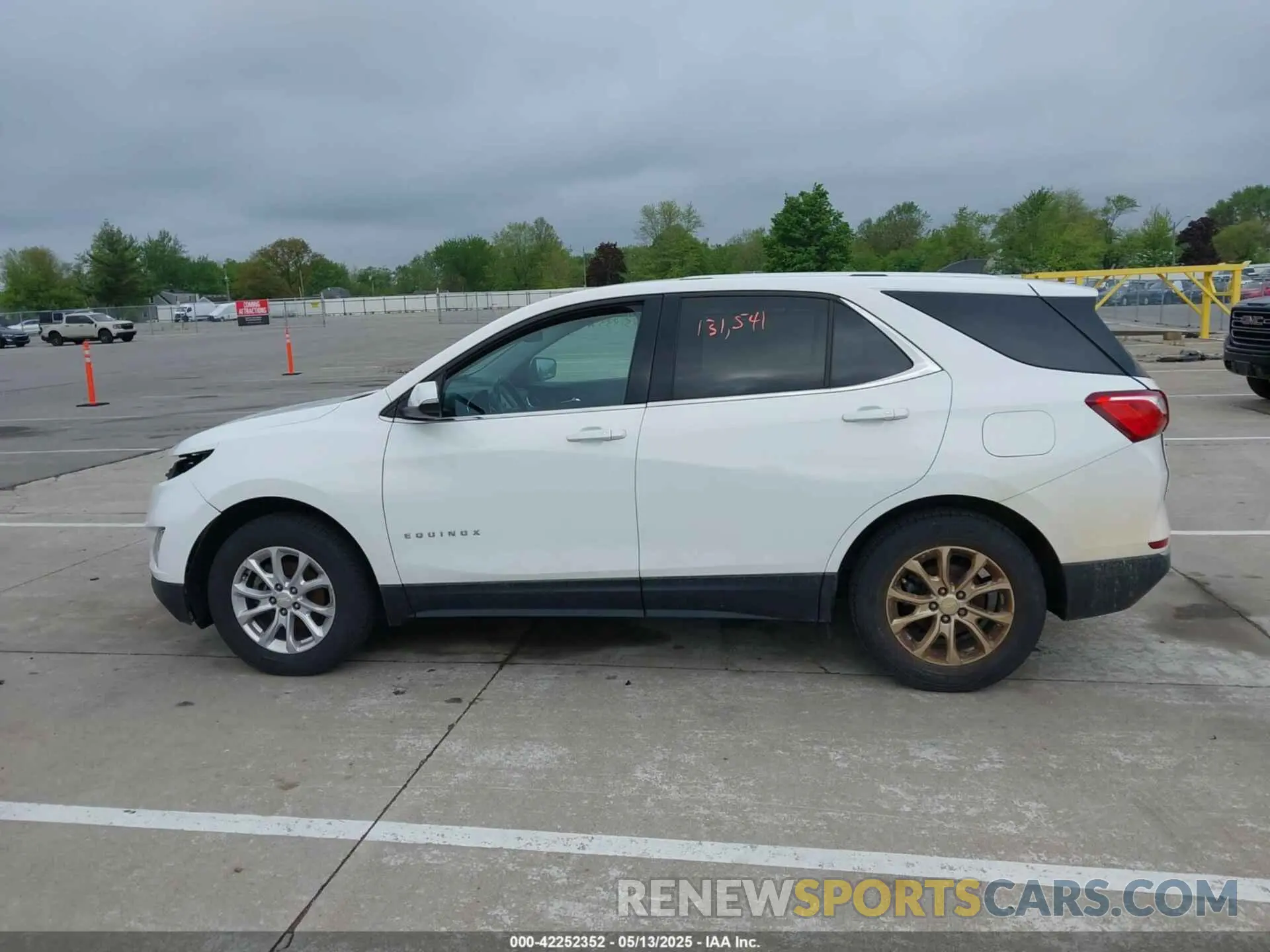 15 Photograph of a damaged car 3GNAXUEV4KS636788 CHEVROLET EQUINOX 2019