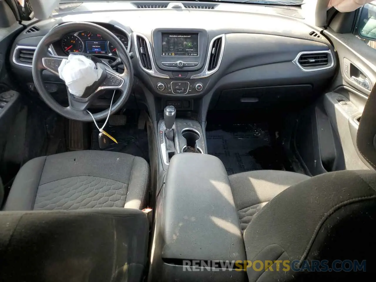 8 Photograph of a damaged car 3GNAXUEV5KL146743 CHEVROLET EQUINOX 2019